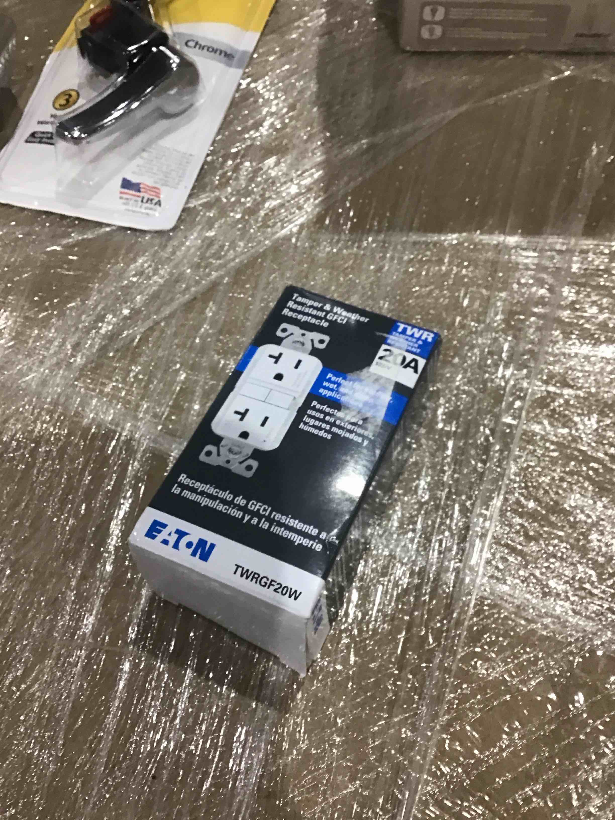 https://s3.amazonaws.com/lotting-images-prod/bidfta/GRA0422254_1734045475810.jpeg