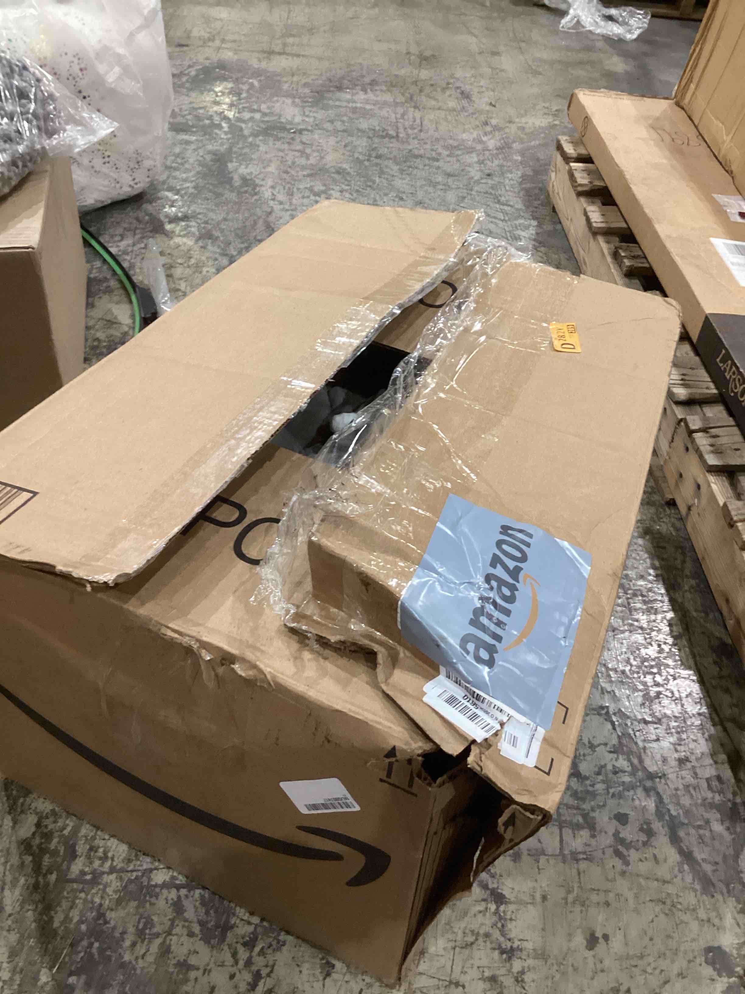 https://s3.amazonaws.com/lotting-images-prod/bidfta/GRA0423287_1733861314458.jpeg