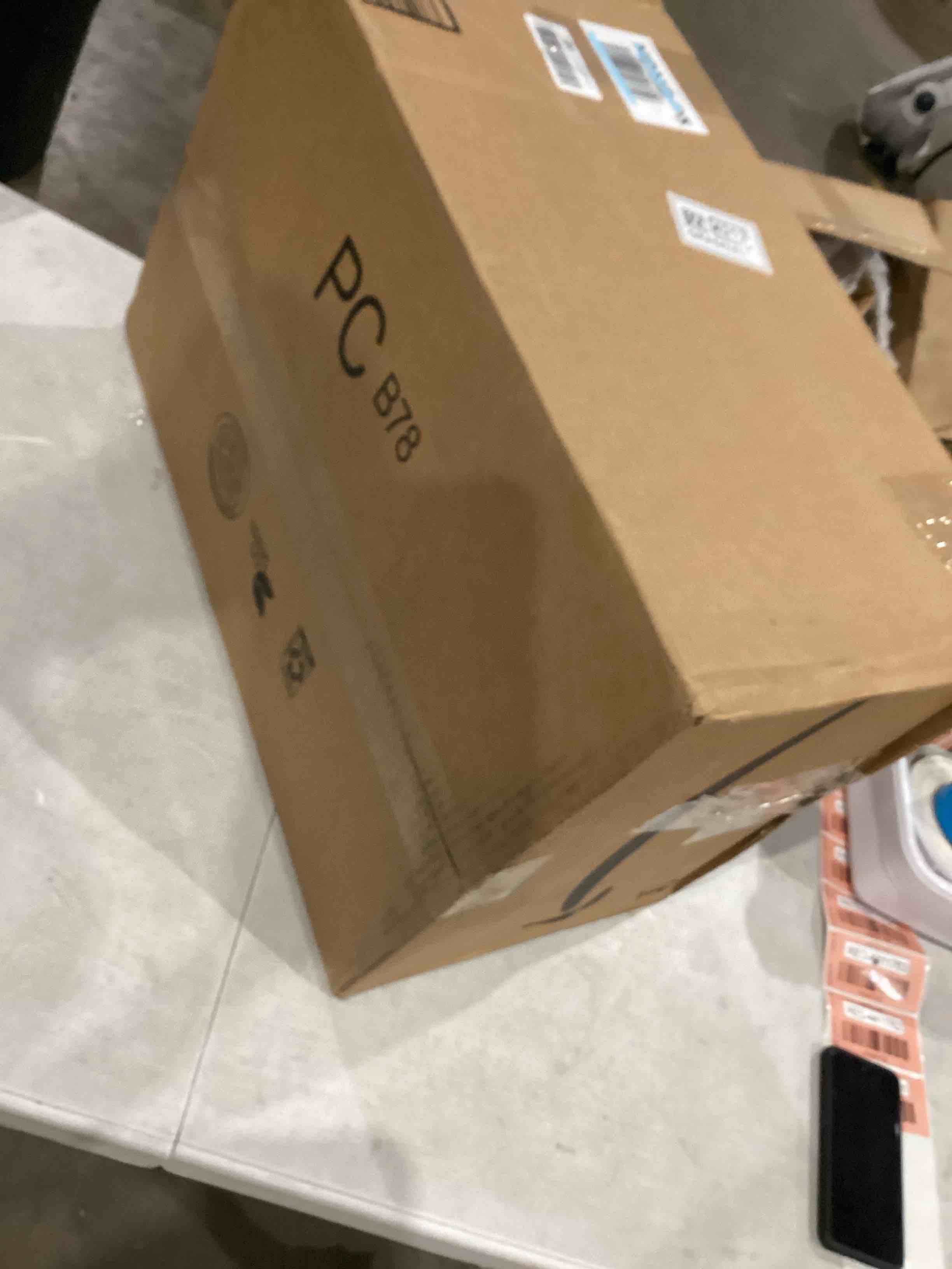 https://s3.amazonaws.com/lotting-images-prod/bidfta/GRA0424212_1752841117035.jpeg