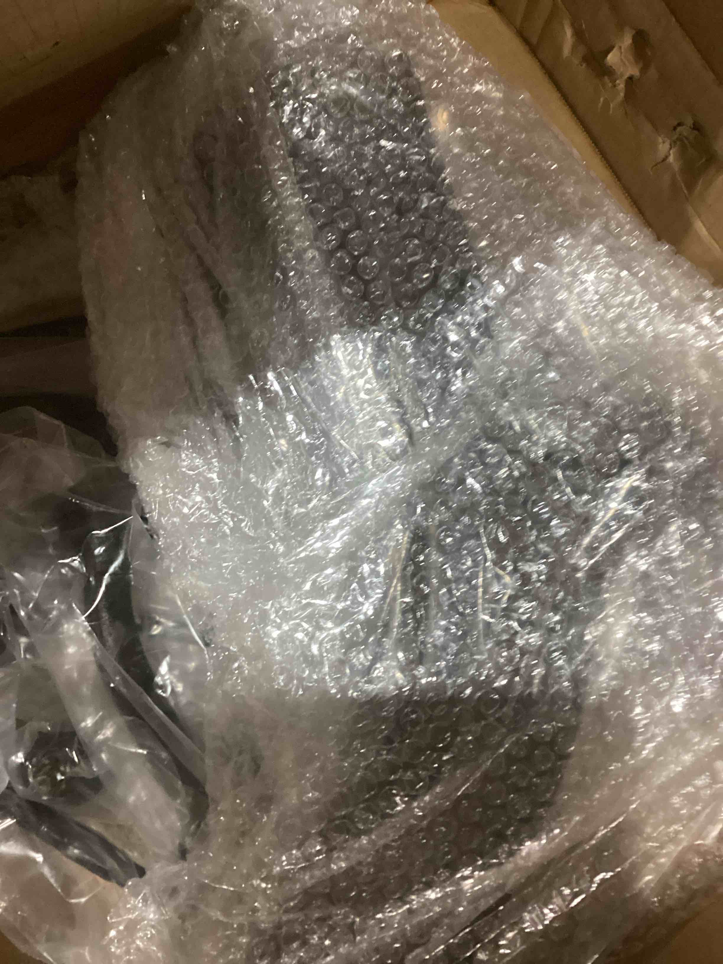 https://s3.amazonaws.com/lotting-images-prod/bidfta/GRA0424214_1749148385744.jpeg