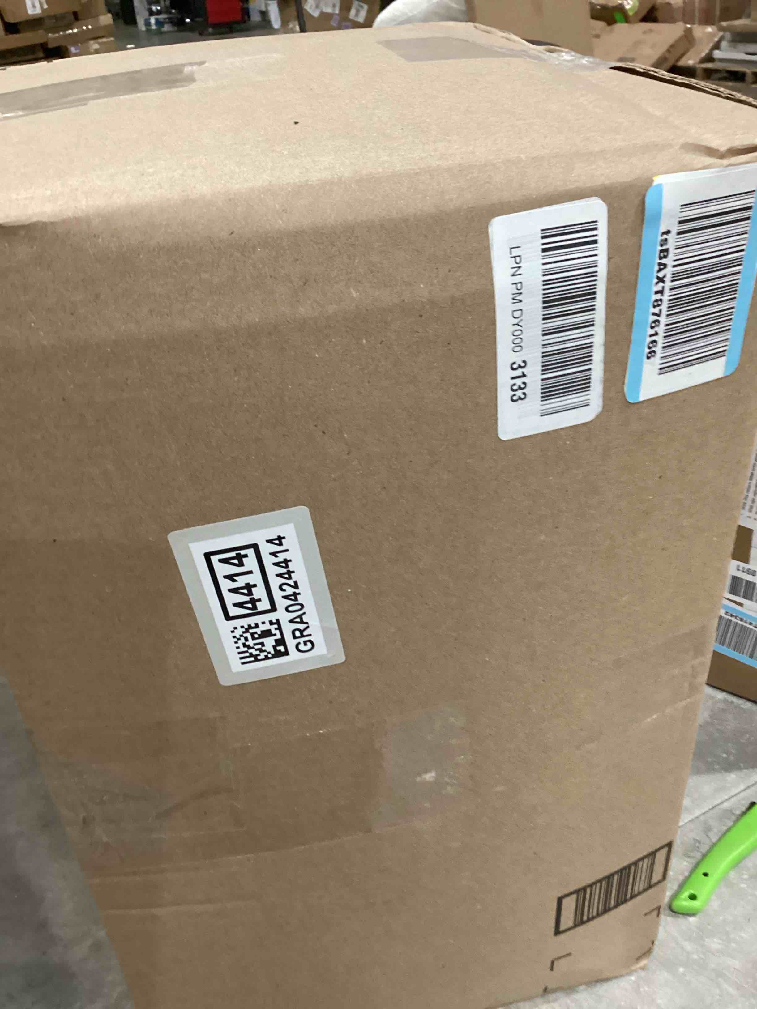 https://s3.amazonaws.com/lotting-images-prod/bidfta/GRA0424414_1749046198308.jpeg