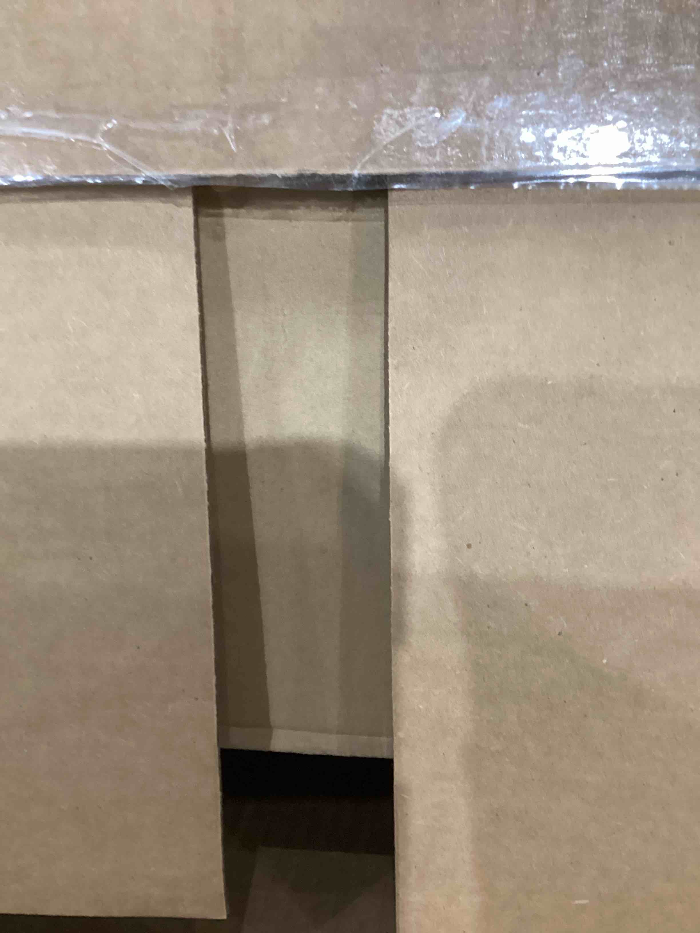https://s3.amazonaws.com/lotting-images-prod/bidfta/GRA0424681_1748882505928.jpeg