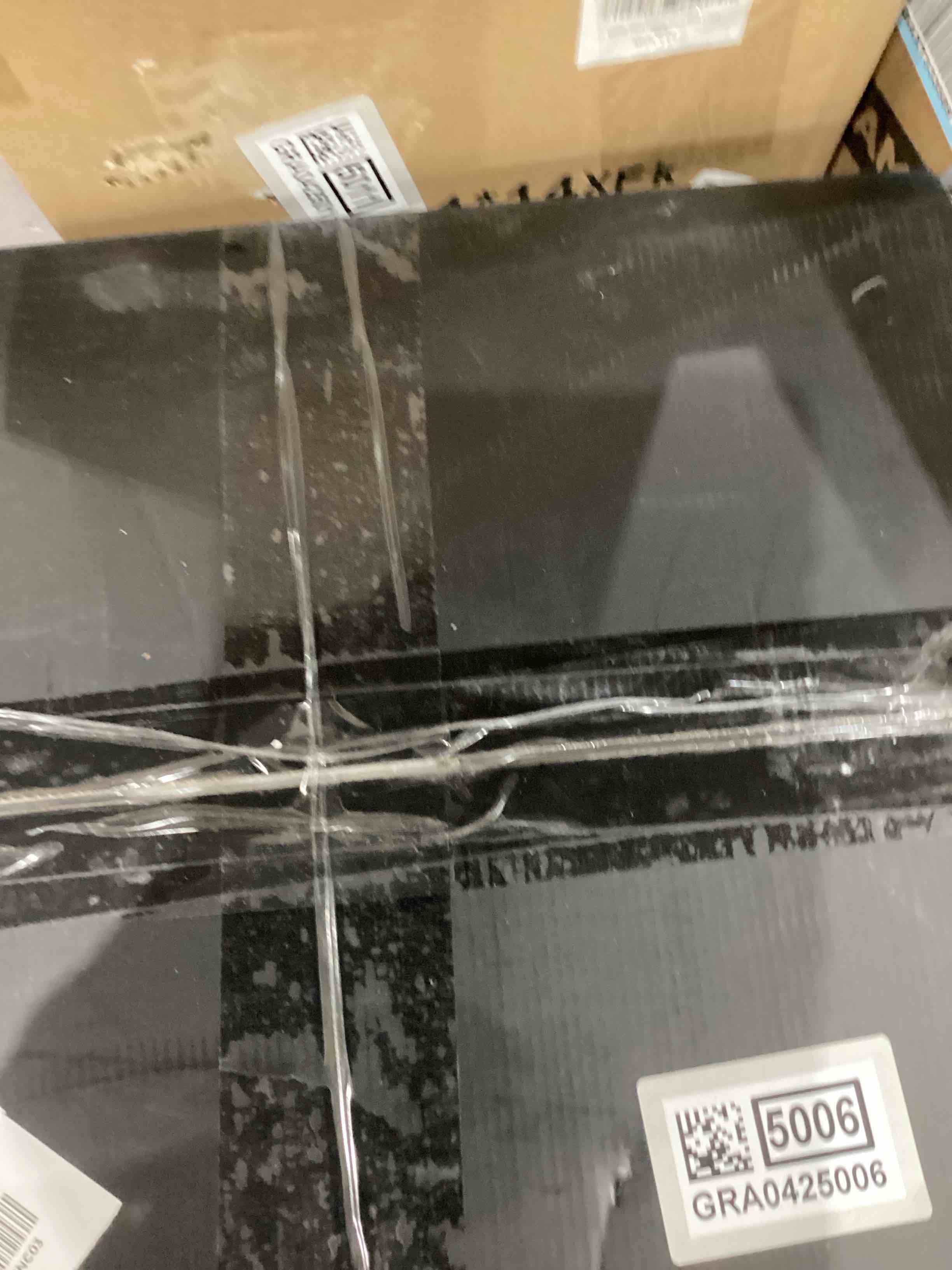 https://s3.amazonaws.com/lotting-images-prod/bidfta/GRA0425006_1748606509979.jpeg