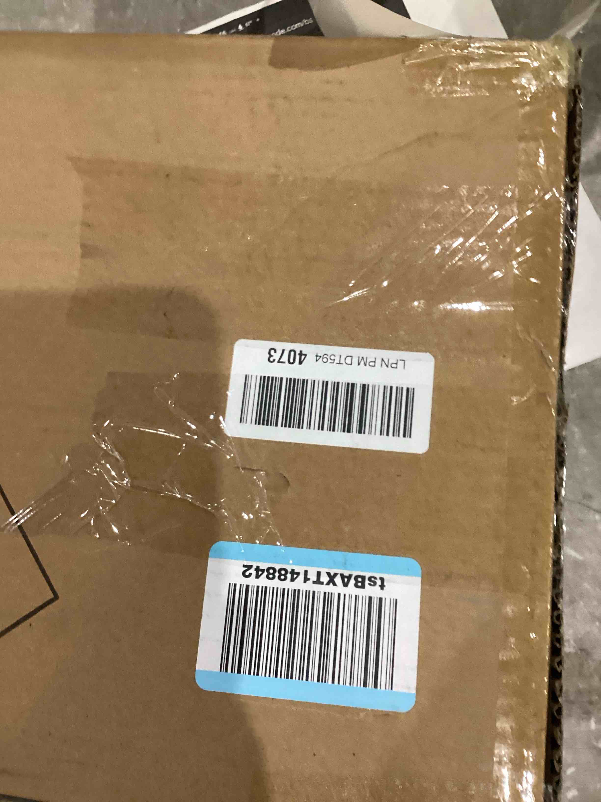 https://s3.amazonaws.com/lotting-images-prod/bidfta/GRA0425158_1748518983982.jpeg