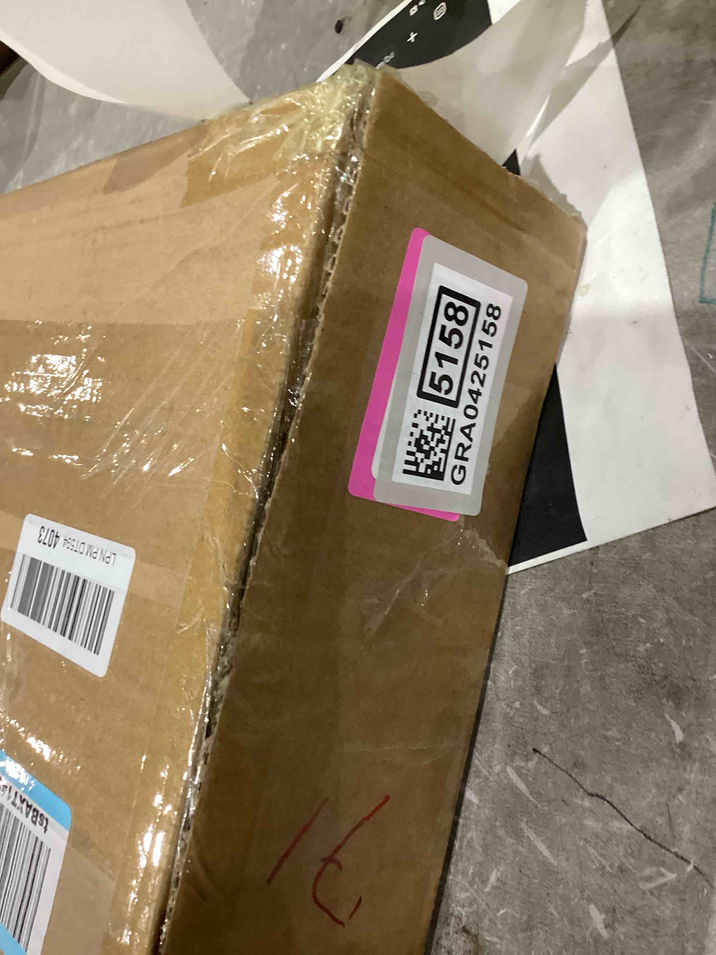 https://s3.amazonaws.com/lotting-images-prod/bidfta/GRA0425158_1748518985987.jpeg