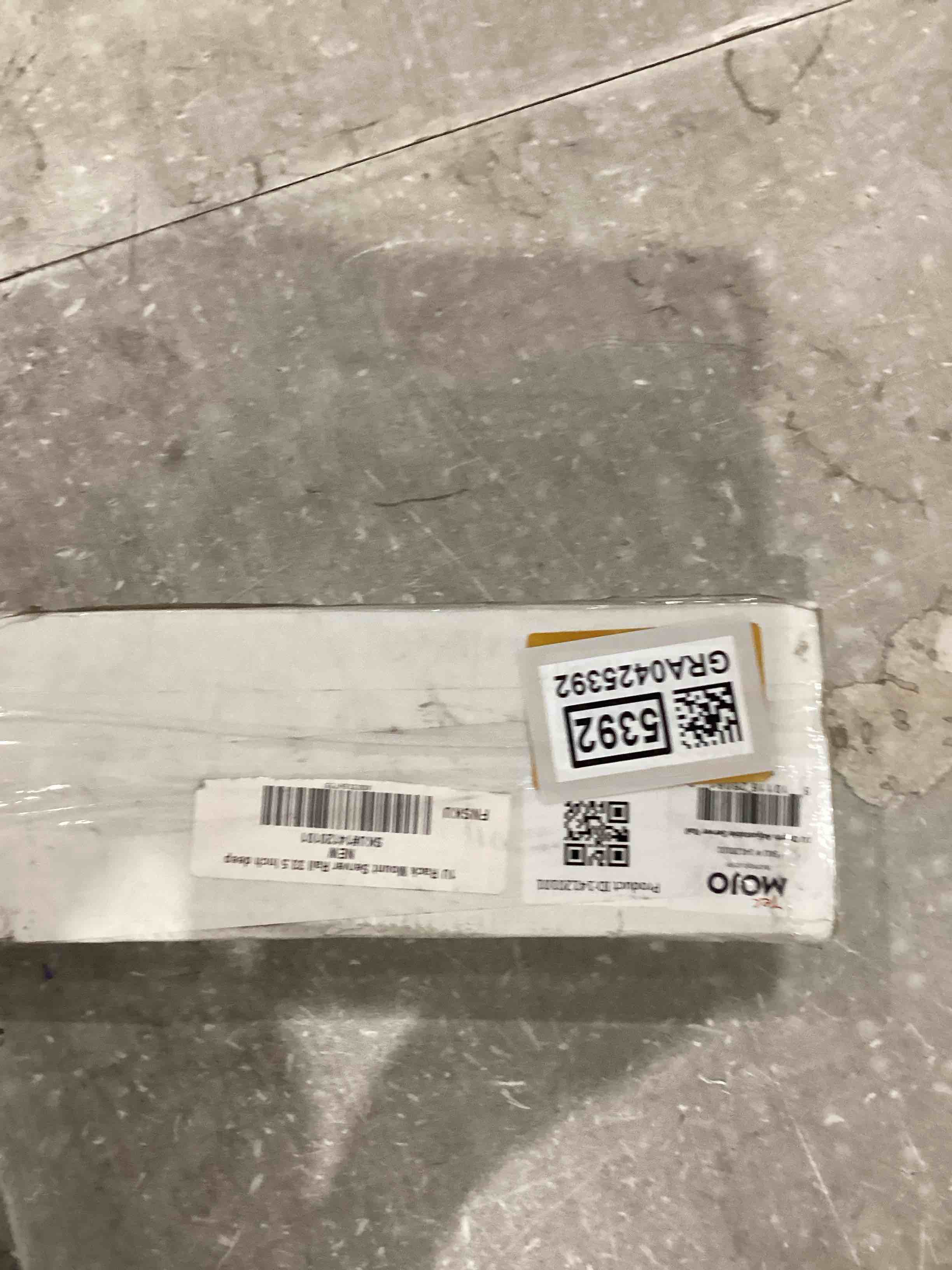 https://s3.amazonaws.com/lotting-images-prod/bidfta/GRA0425392_1748352024691.jpeg