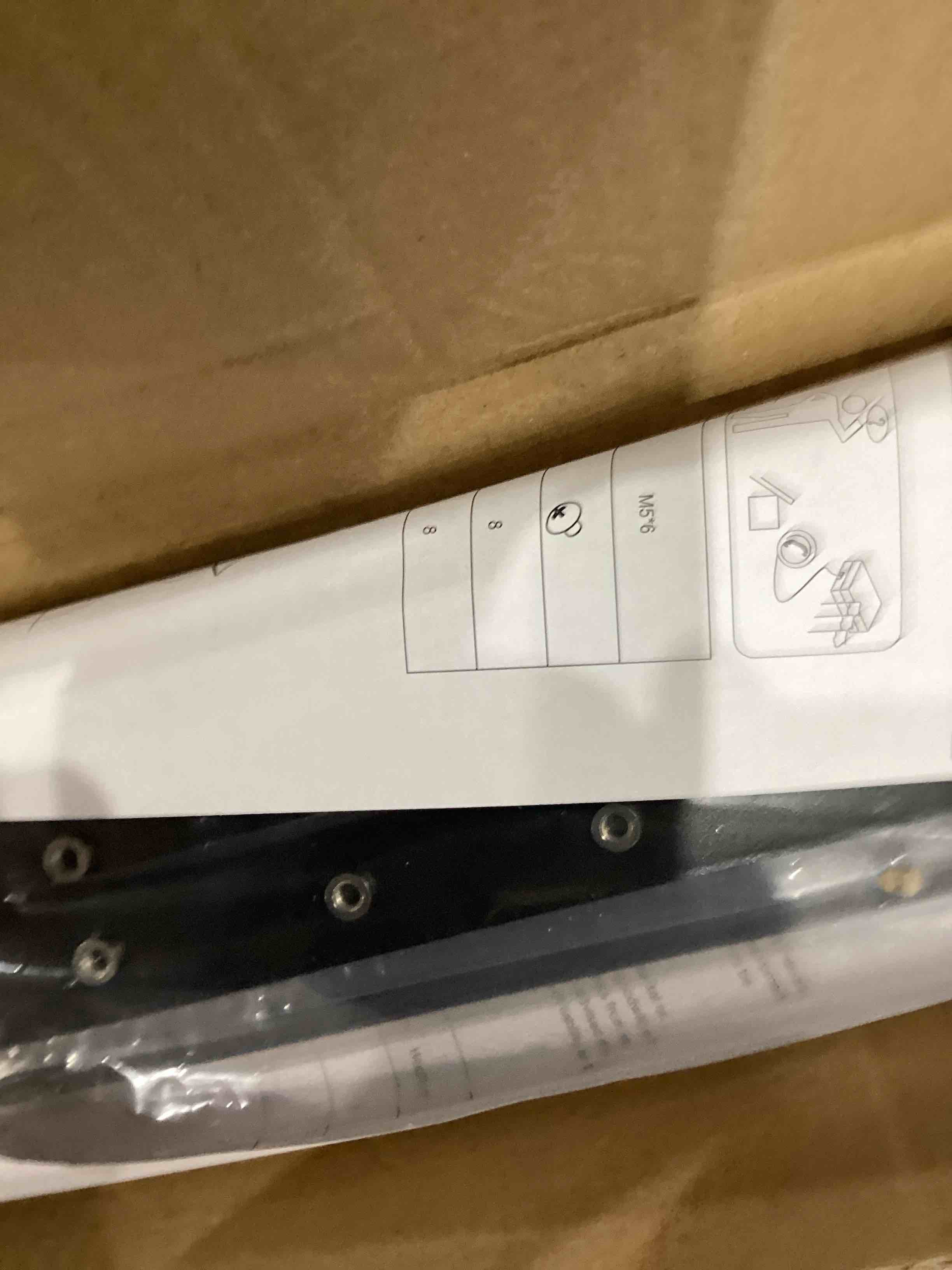 https://s3.amazonaws.com/lotting-images-prod/bidfta/GRA0425392_1748352055596.jpeg