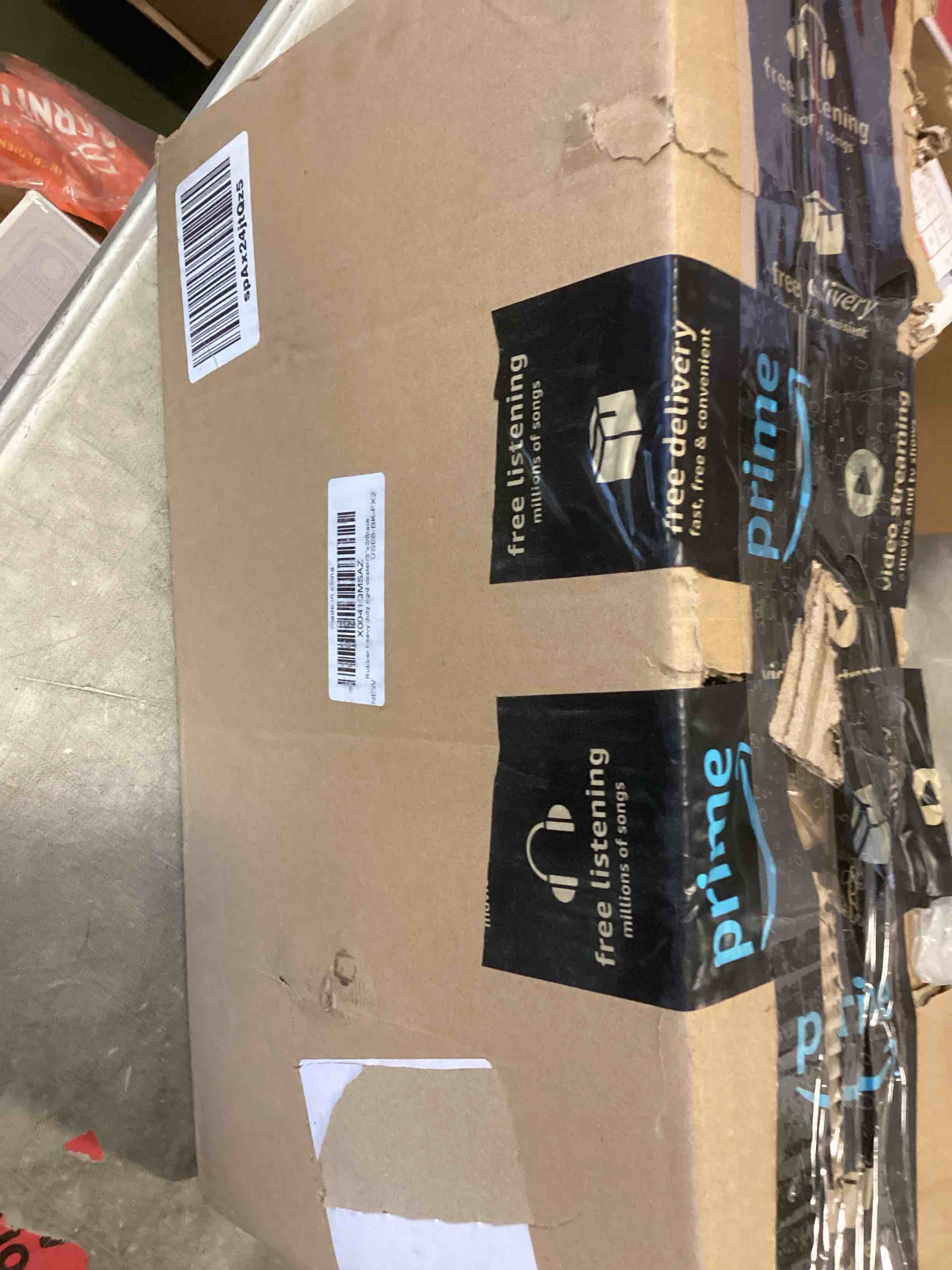 https://s3.amazonaws.com/lotting-images-prod/bidfta/GRA0426181_1733410228643.jpeg