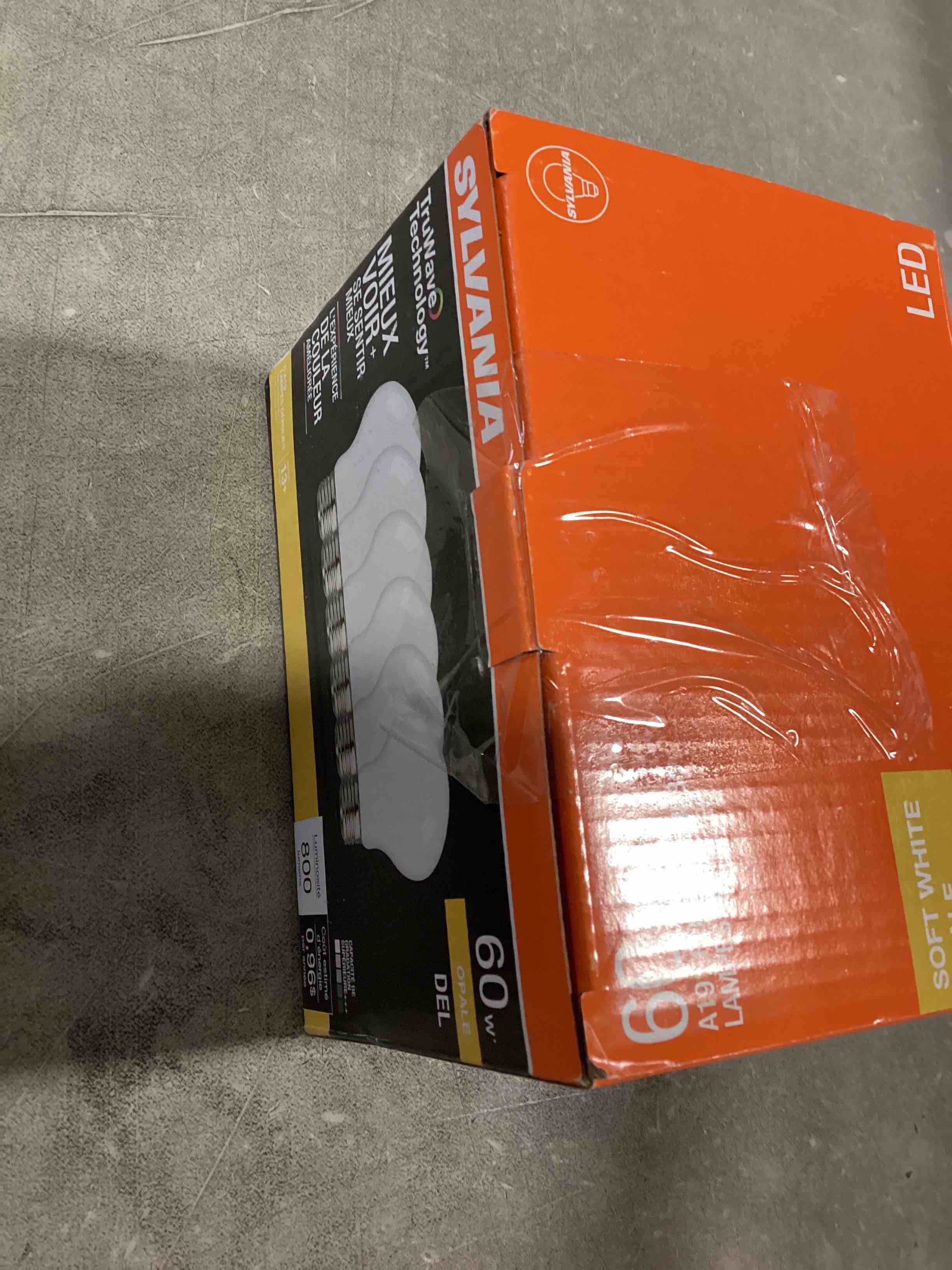 https://s3.amazonaws.com/lotting-images-prod/bidfta/GRA0427401_1732653785988.jpeg