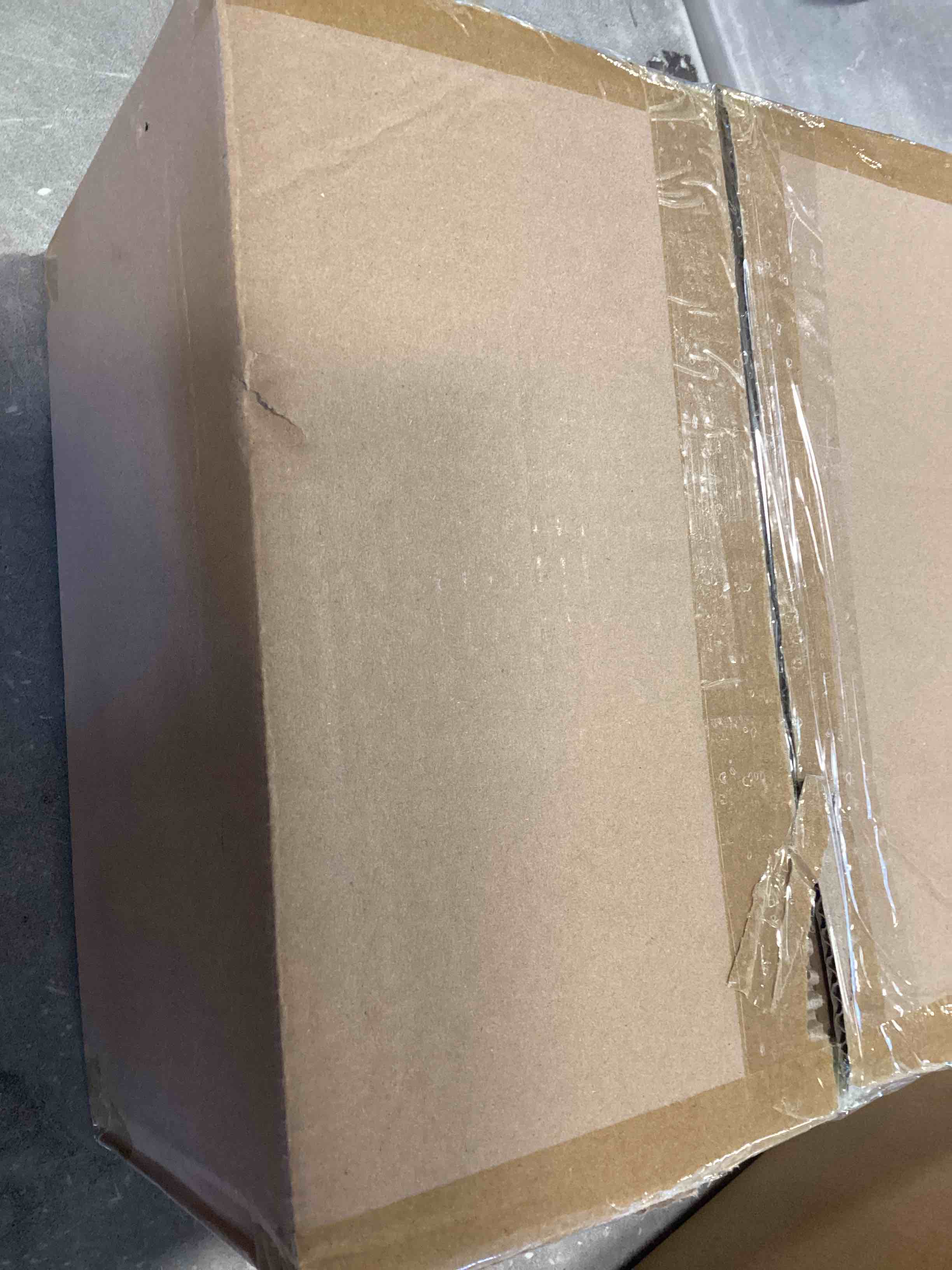 https://s3.amazonaws.com/lotting-images-prod/bidfta/GRA0427449_1732649429975.jpeg