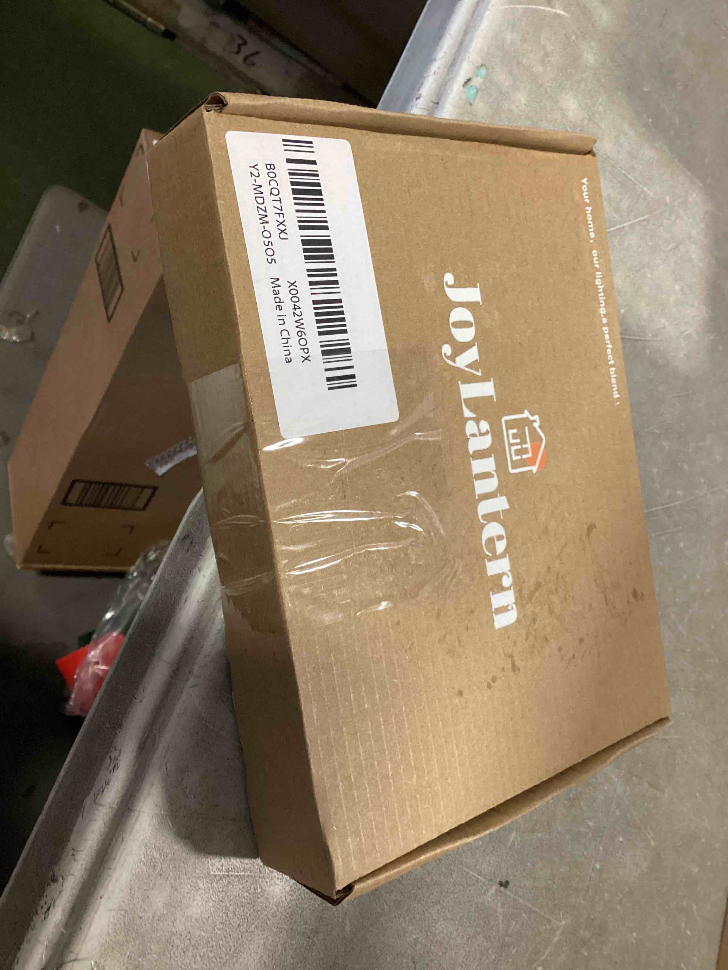 https://s3.amazonaws.com/lotting-images-prod/bidfta/GRA0427464_1732646850789.jpeg