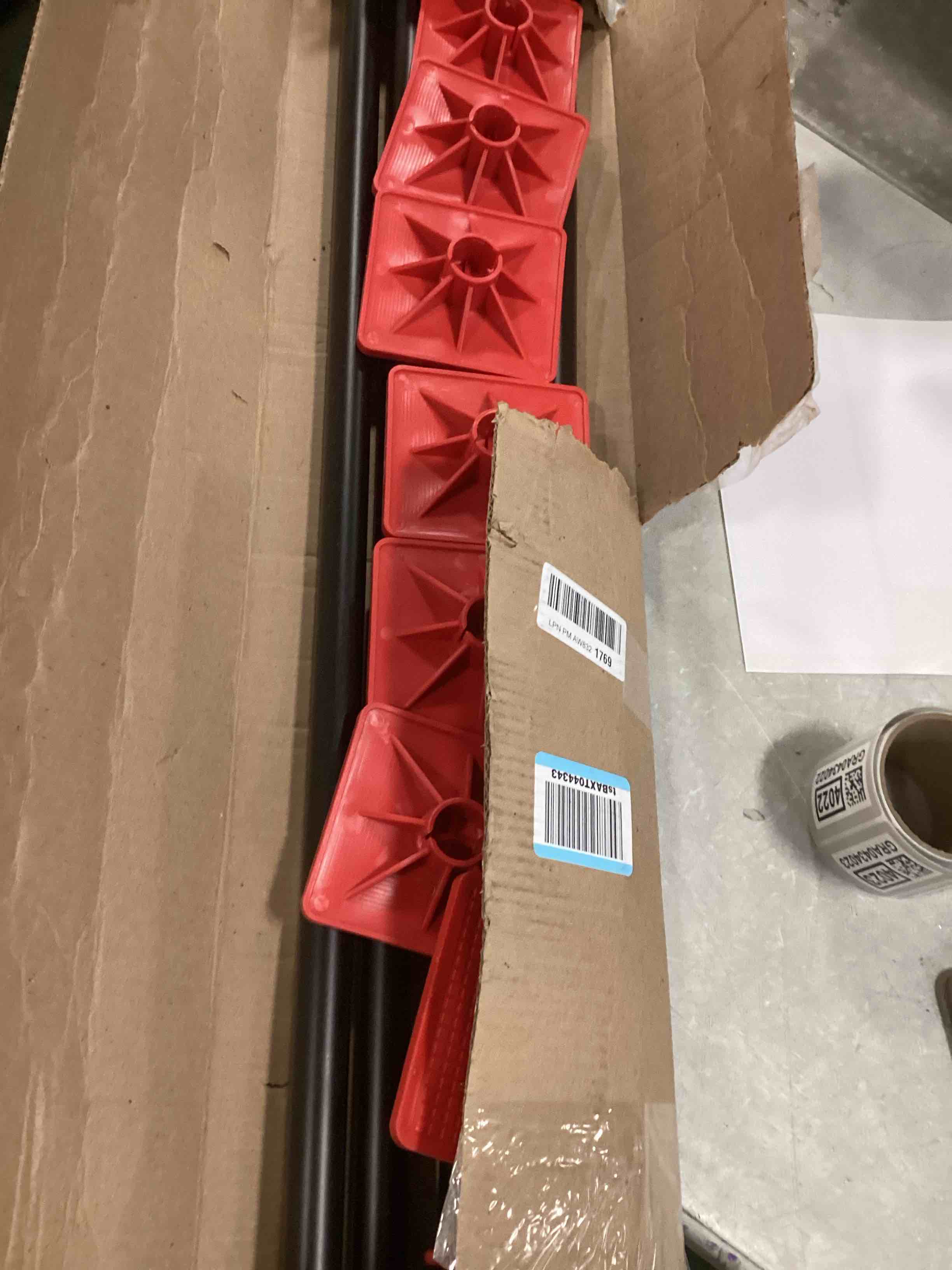 https://s3.amazonaws.com/lotting-images-prod/bidfta/GRA0434024_1732627004803.jpeg