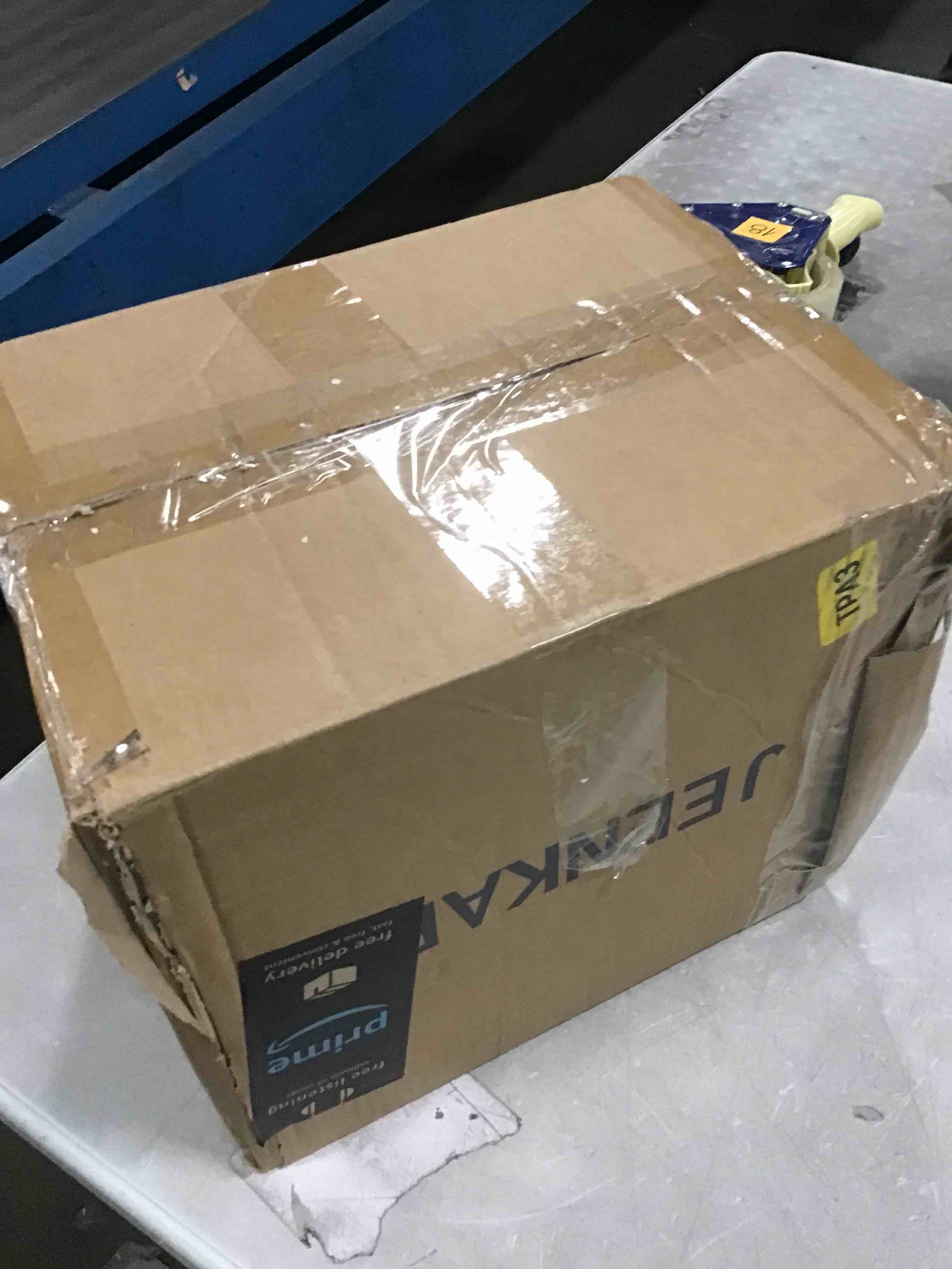 https://s3.amazonaws.com/lotting-images-prod/bidfta/GRA0434208_1732540089368.jpeg