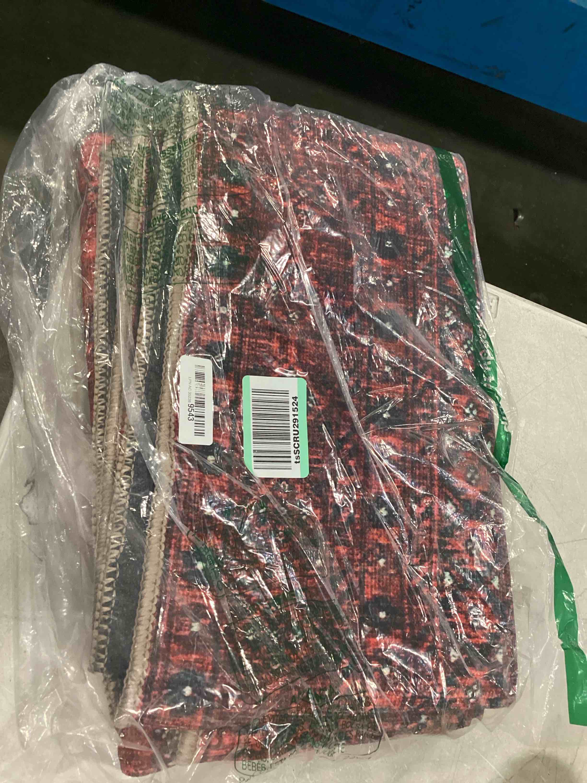 https://s3.amazonaws.com/lotting-images-prod/bidfta/GRA0434273_1732375432911.jpeg