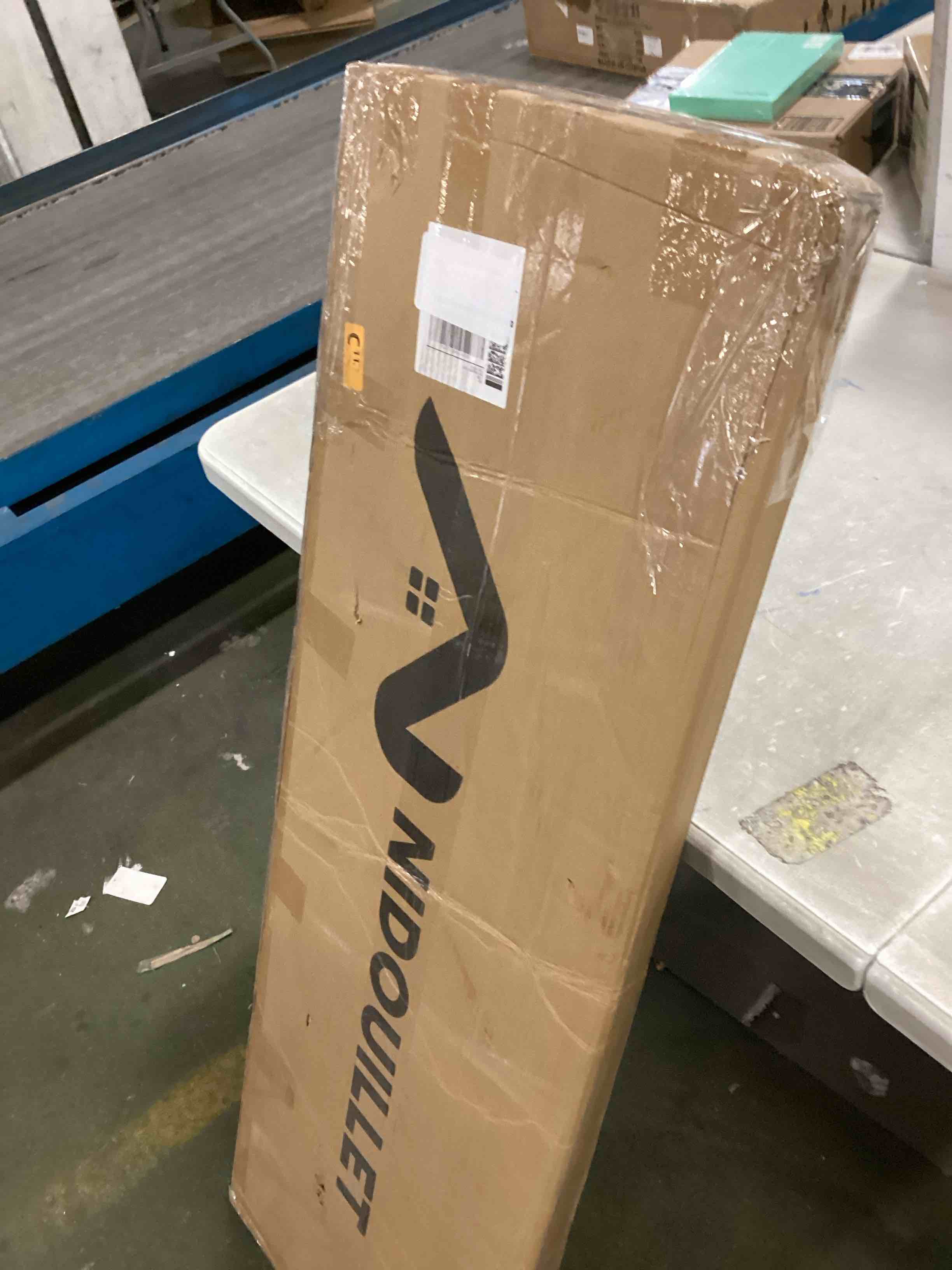 https://s3.amazonaws.com/lotting-images-prod/bidfta/GRA0434690_1732209350173.jpeg