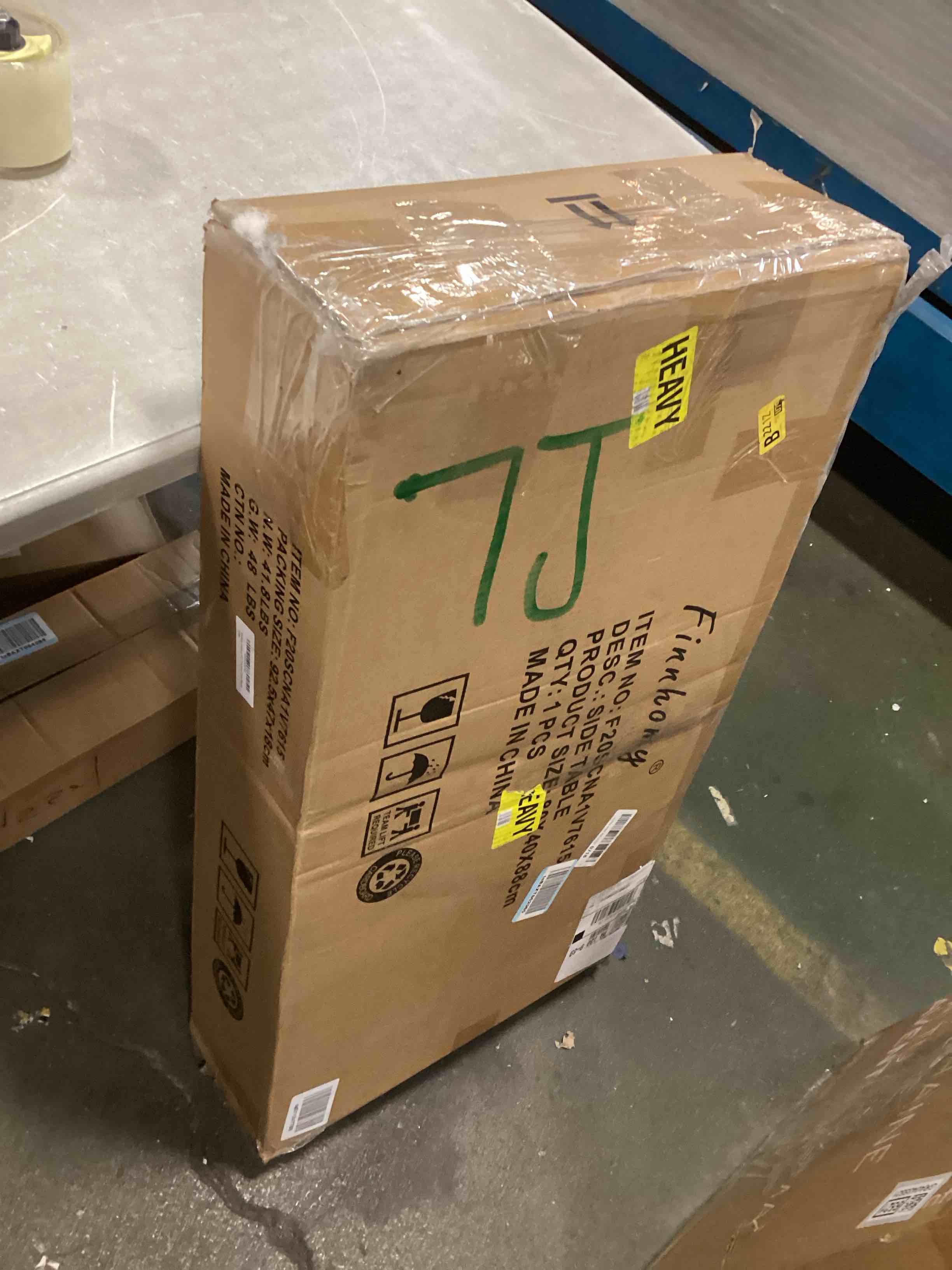 https://s3.amazonaws.com/lotting-images-prod/bidfta/GRA0435517_1731946147351.jpeg