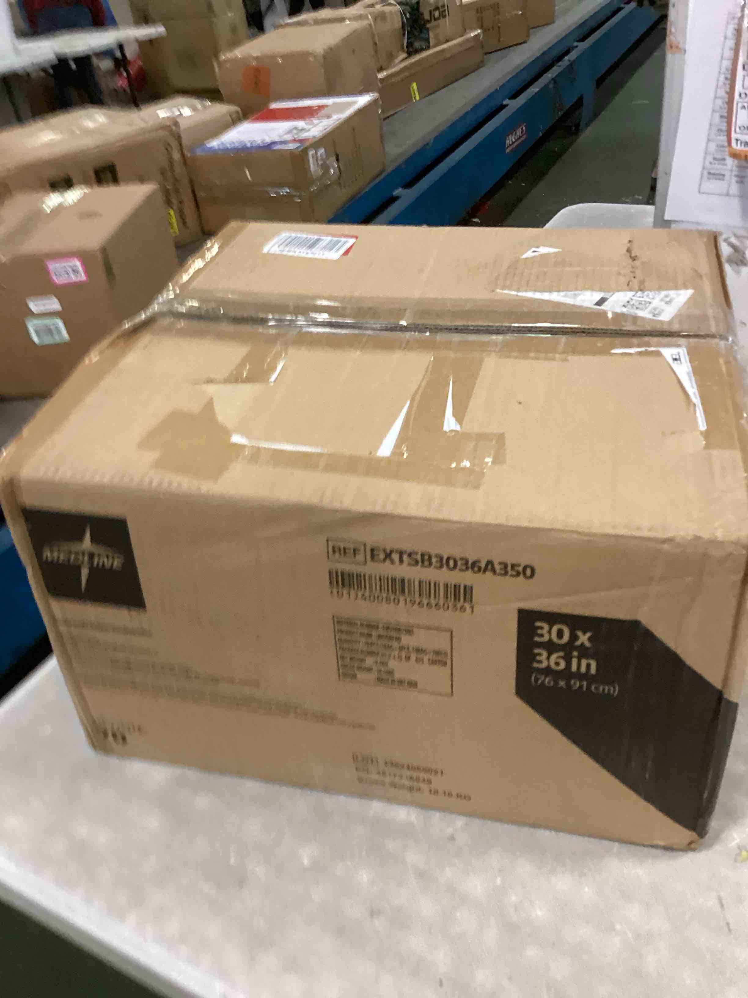 https://s3.amazonaws.com/lotting-images-prod/bidfta/GRA0435698_1731695218234.jpeg