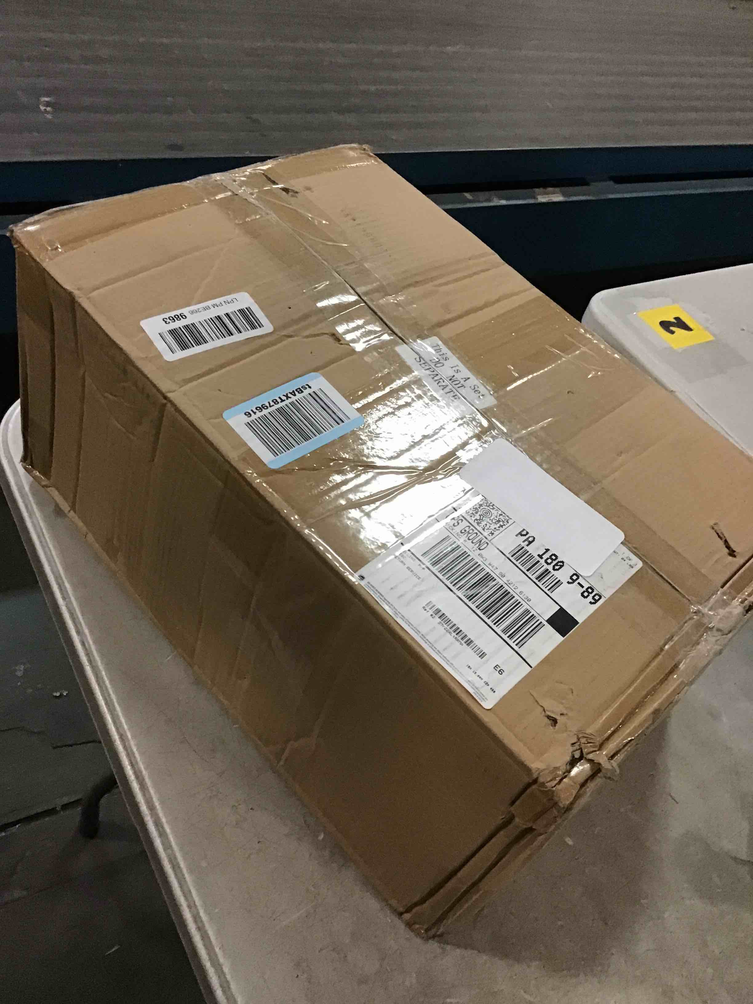 https://s3.amazonaws.com/lotting-images-prod/bidfta/GRA0438711_1731976282532.jpeg