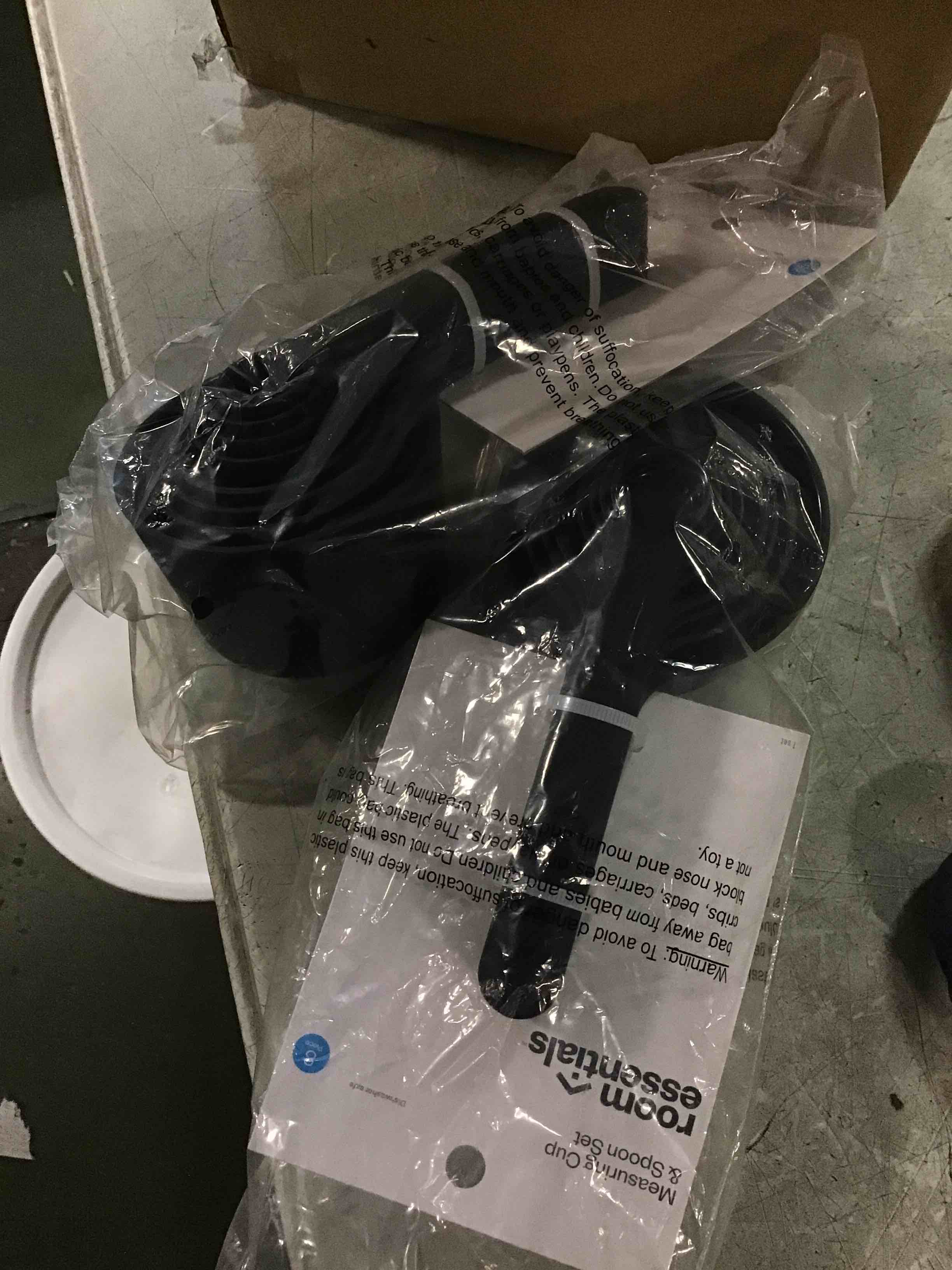 https://s3.amazonaws.com/lotting-images-prod/bidfta/GRA0438764_1731970240268.jpeg