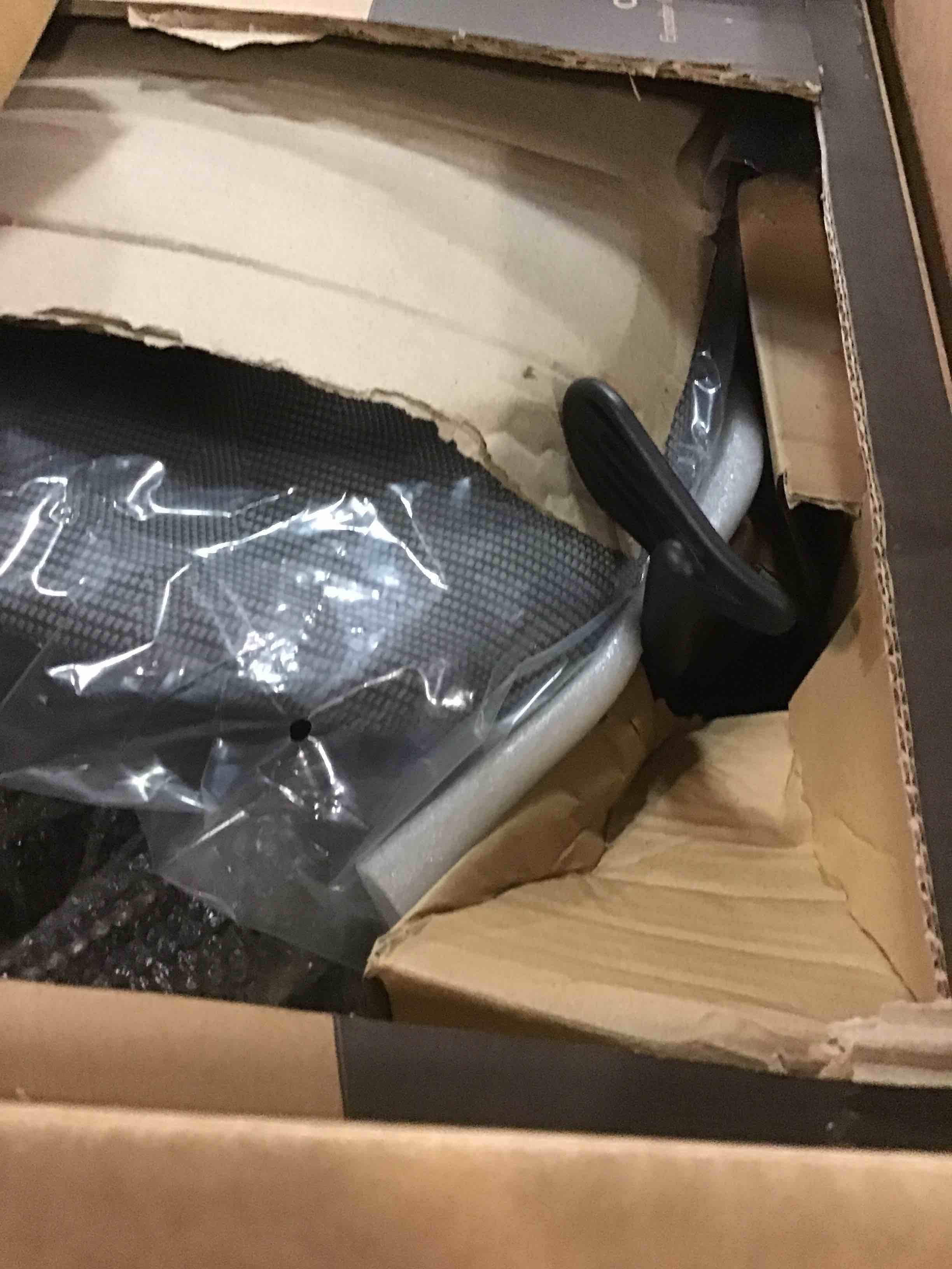 https://s3.amazonaws.com/lotting-images-prod/bidfta/GRA0438809_1731735310110.jpeg