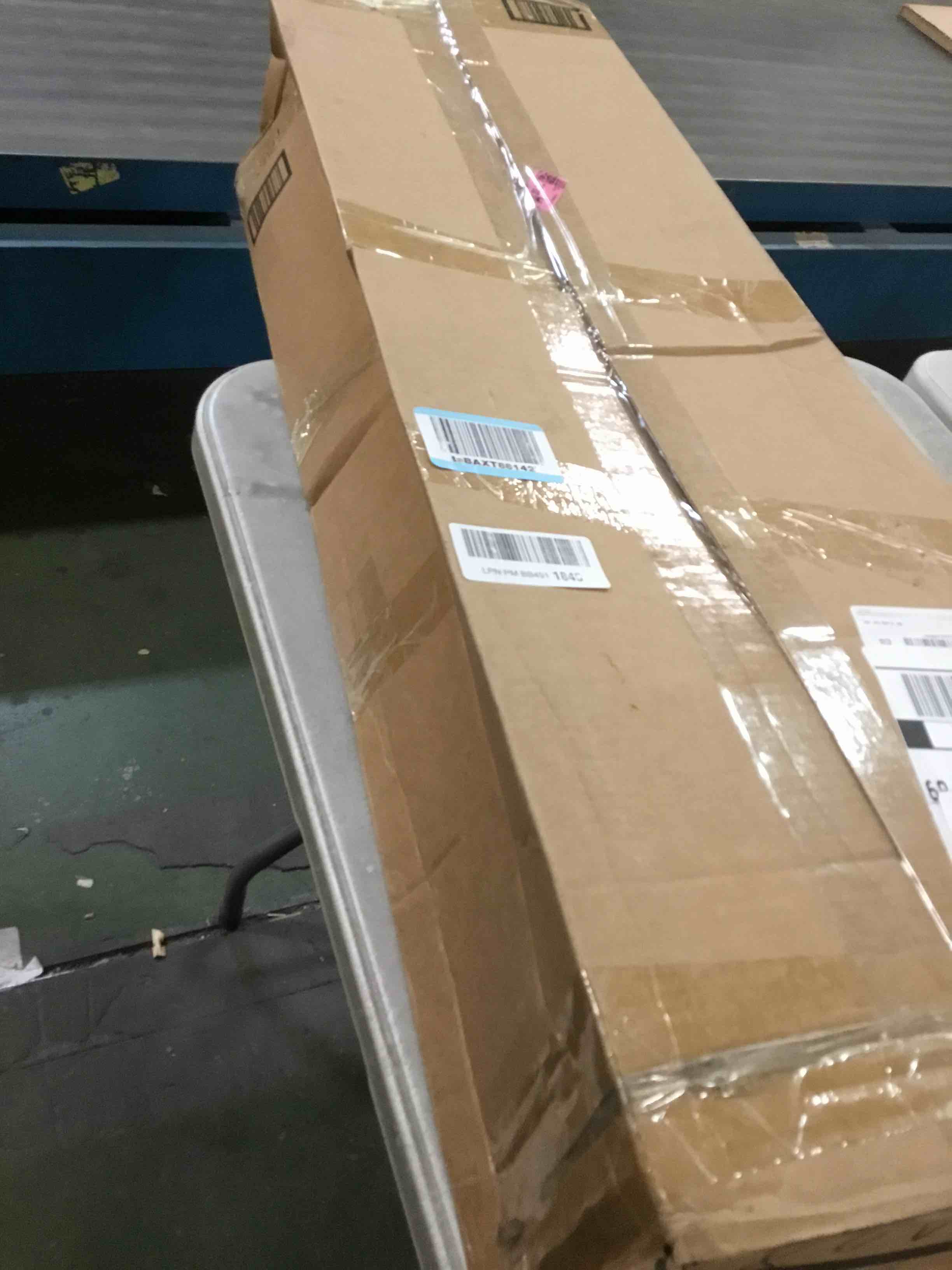 https://s3.amazonaws.com/lotting-images-prod/bidfta/GRA0439954_1731108375603.jpeg