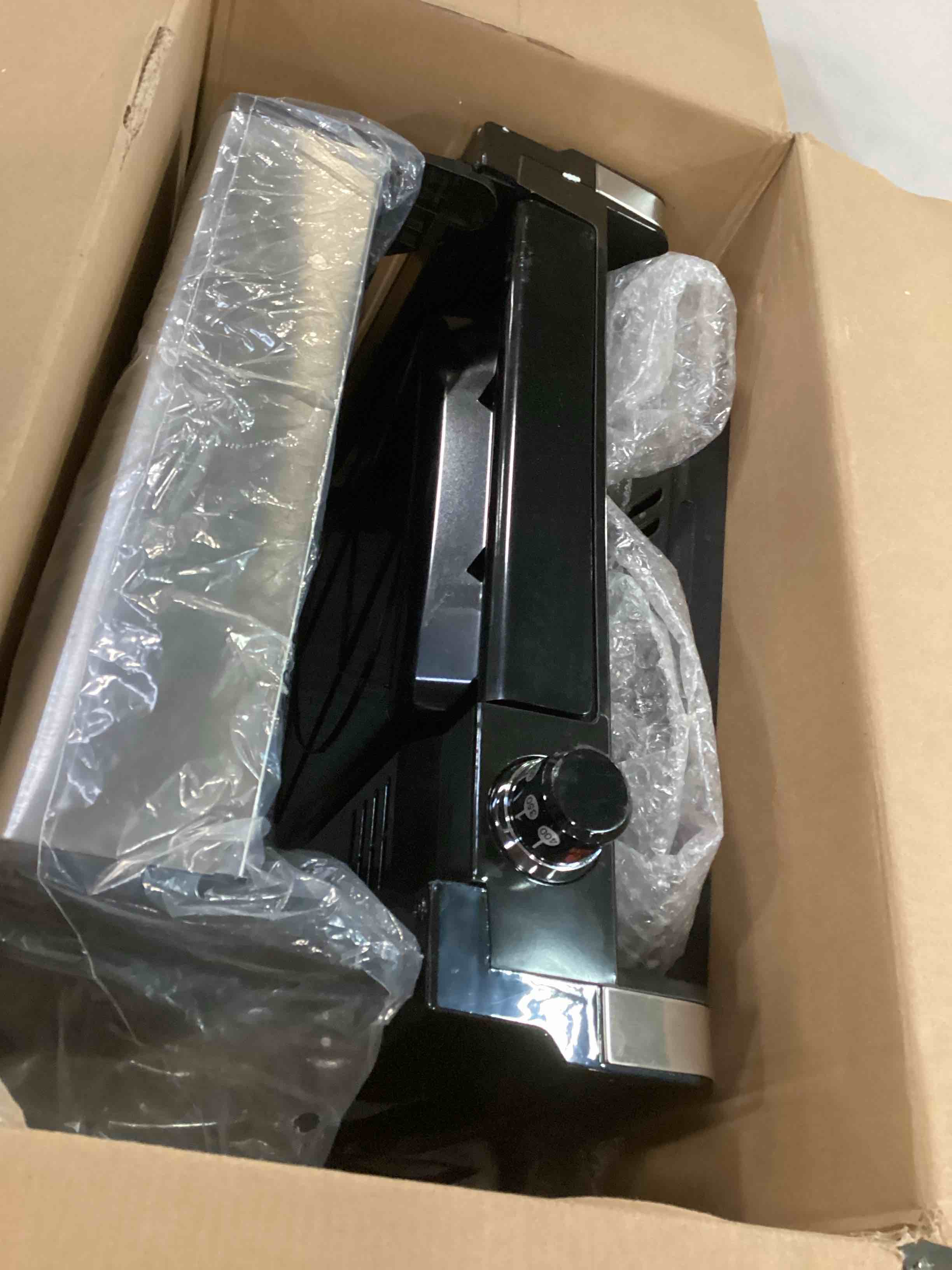 https://s3.amazonaws.com/lotting-images-prod/bidfta/GRA0441073_1731699181897.jpeg