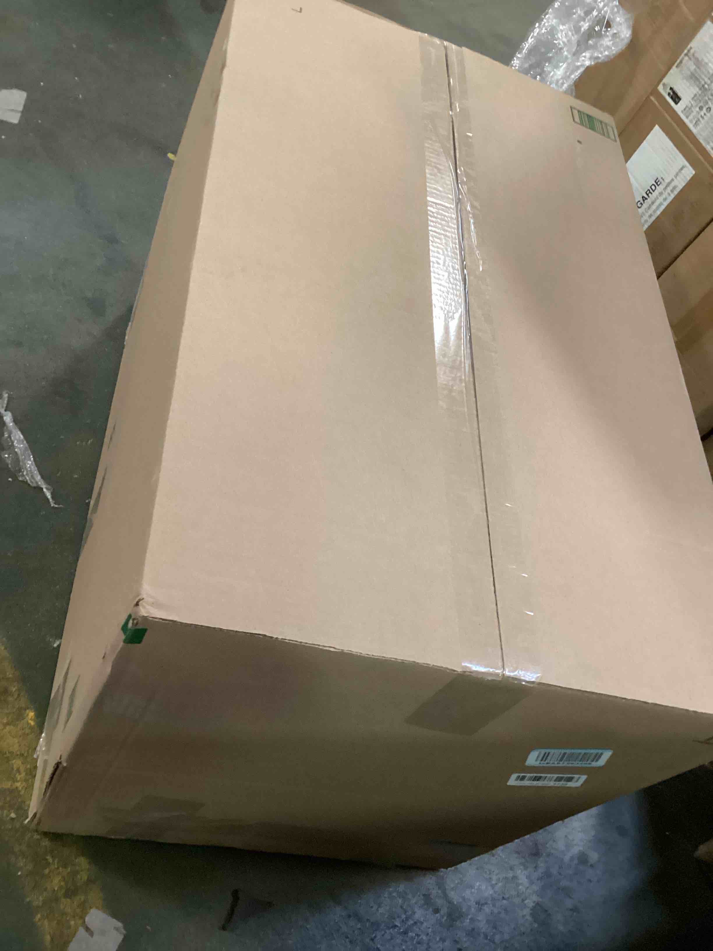 https://s3.amazonaws.com/lotting-images-prod/bidfta/GRA0441189_1731682151246.jpeg