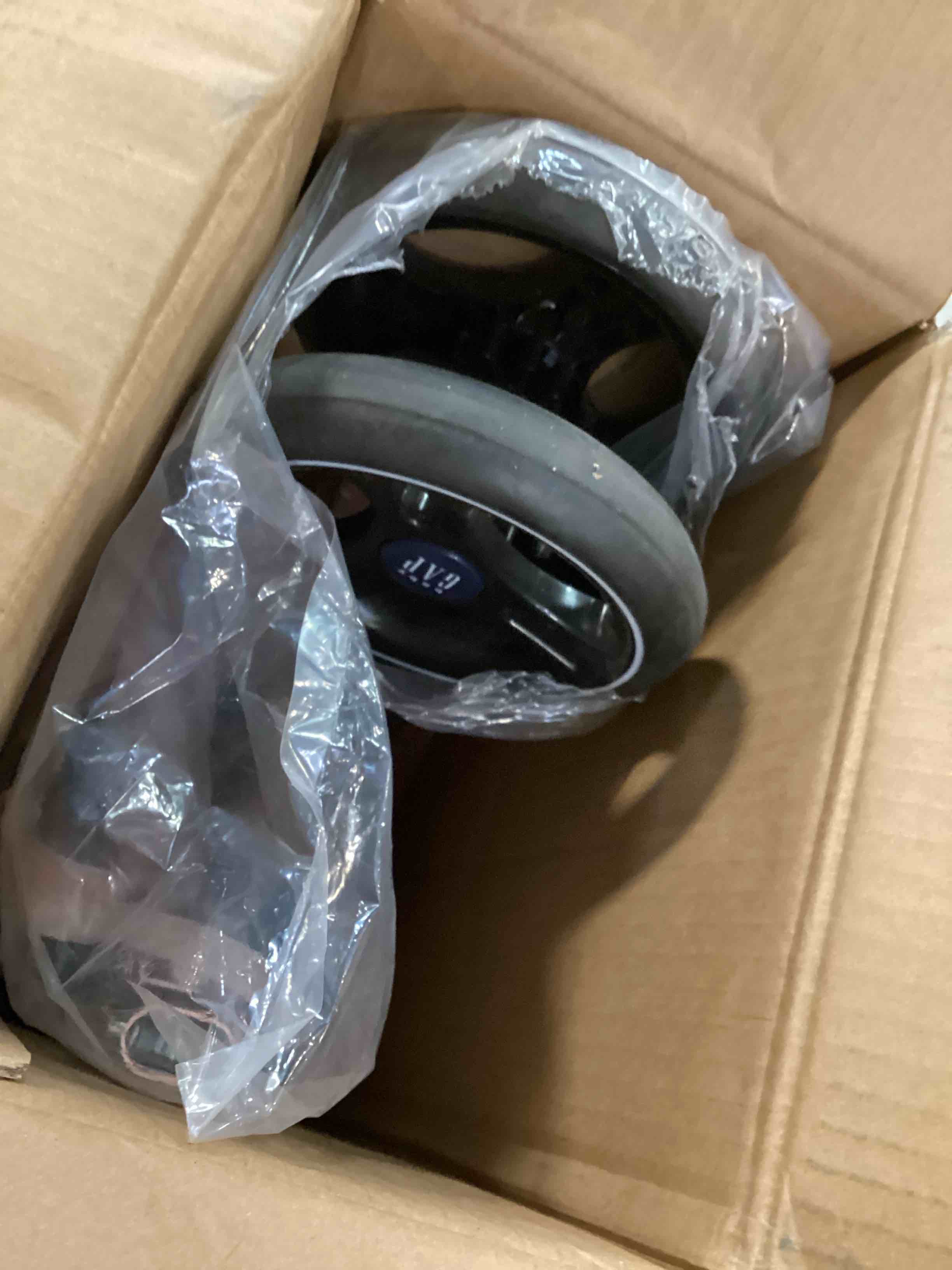 https://s3.amazonaws.com/lotting-images-prod/bidfta/GRA0441868_1731426483821.jpeg