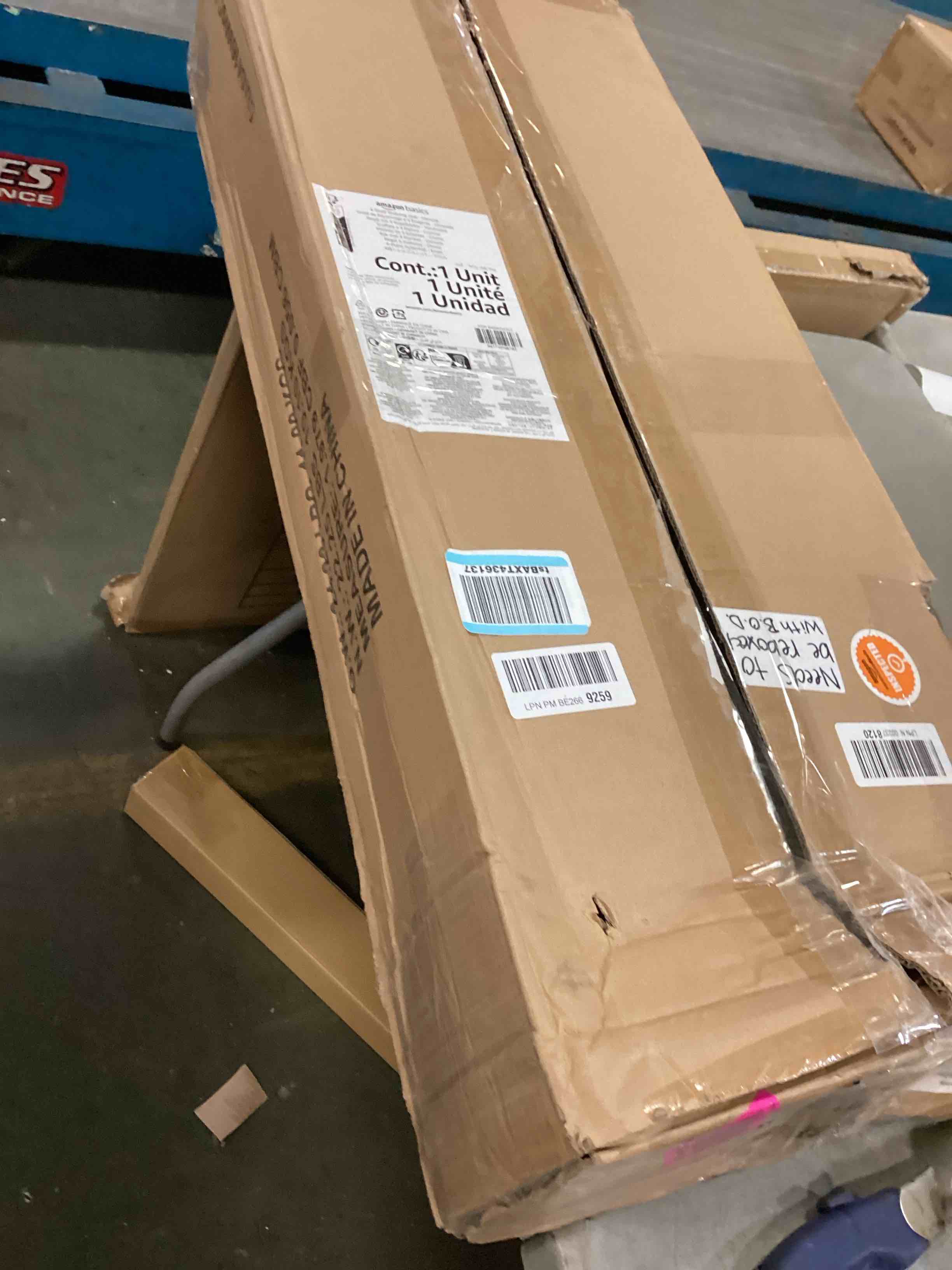 https://s3.amazonaws.com/lotting-images-prod/bidfta/GRA0442571_1731946119252.jpeg