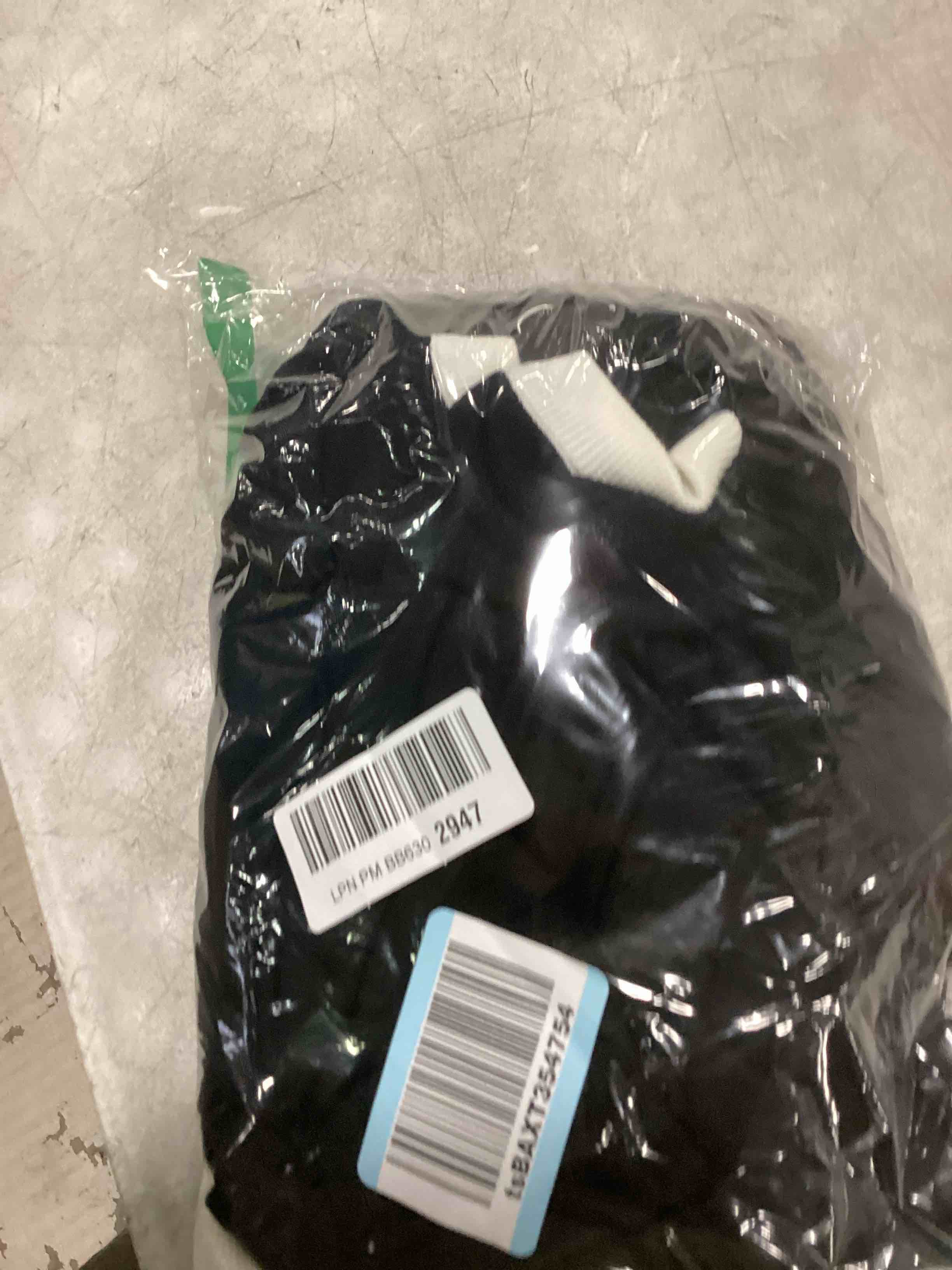 https://s3.amazonaws.com/lotting-images-prod/bidfta/GRA0442944_1731532415154.jpeg