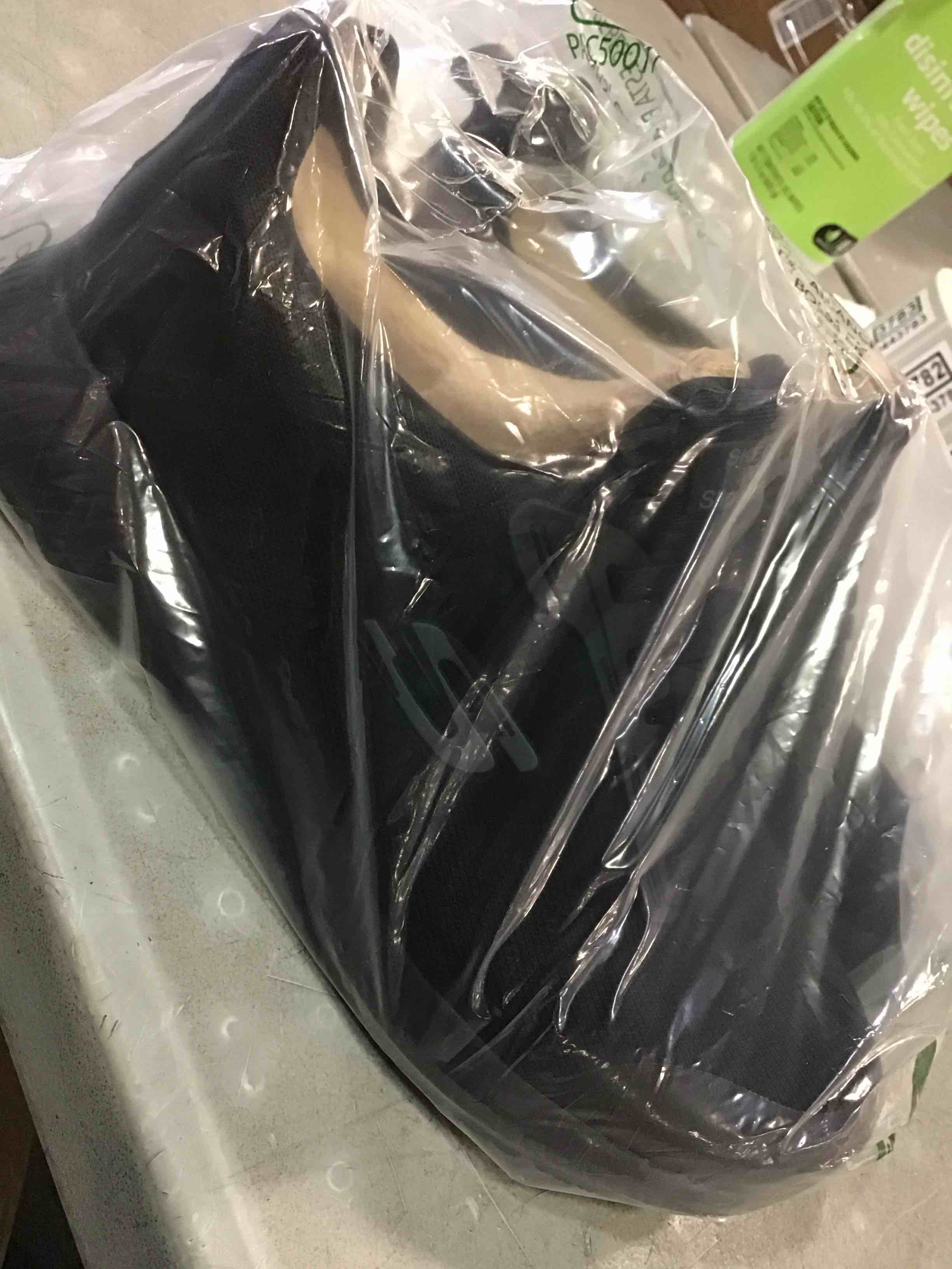 https://s3.amazonaws.com/lotting-images-prod/bidfta/GRA0443791_1730832453561.jpeg