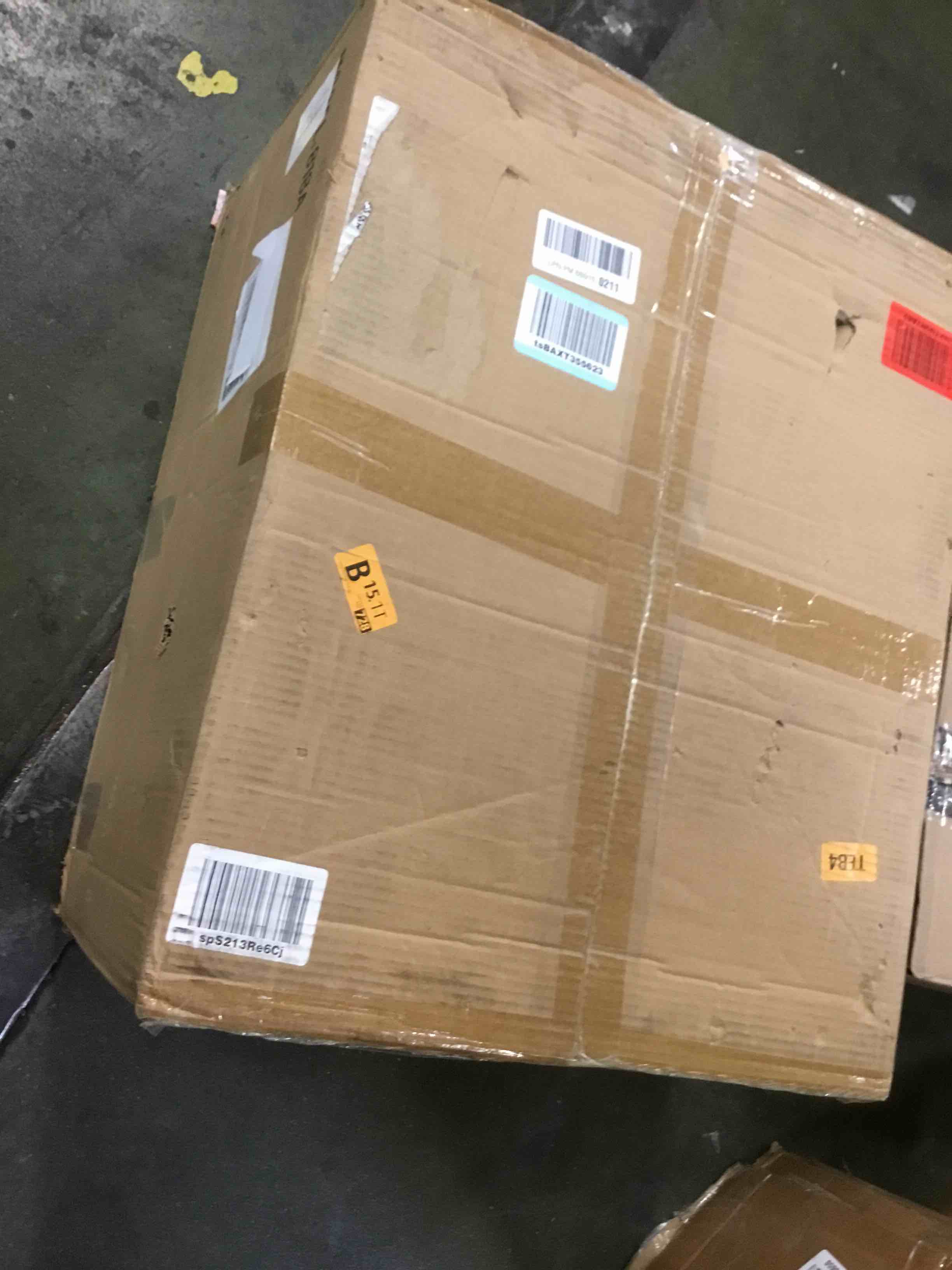 https://s3.amazonaws.com/lotting-images-prod/bidfta/GRA0445028_1732049565969.jpeg