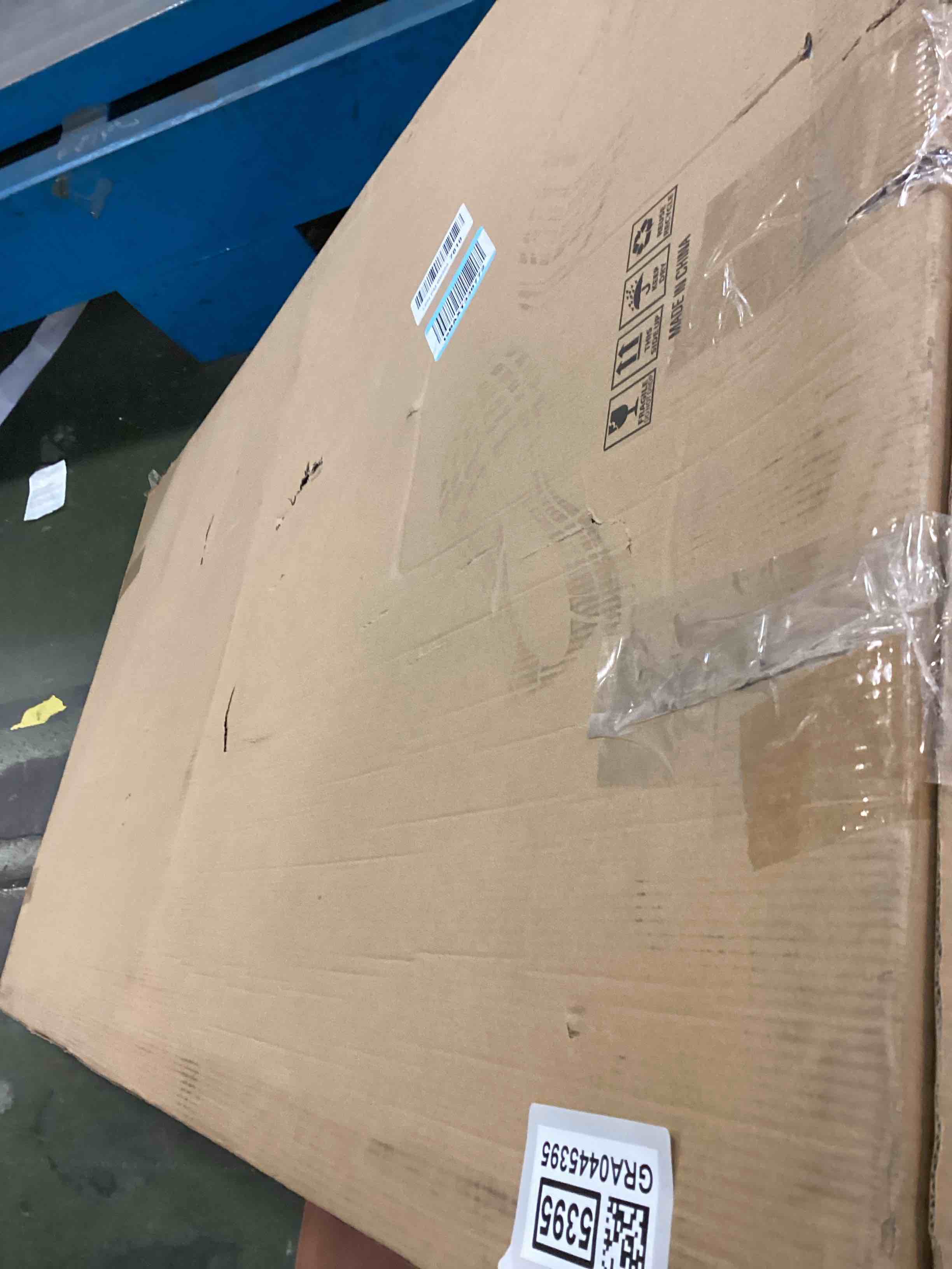 https://s3.amazonaws.com/lotting-images-prod/bidfta/GRA0445395_1731944146613.jpeg