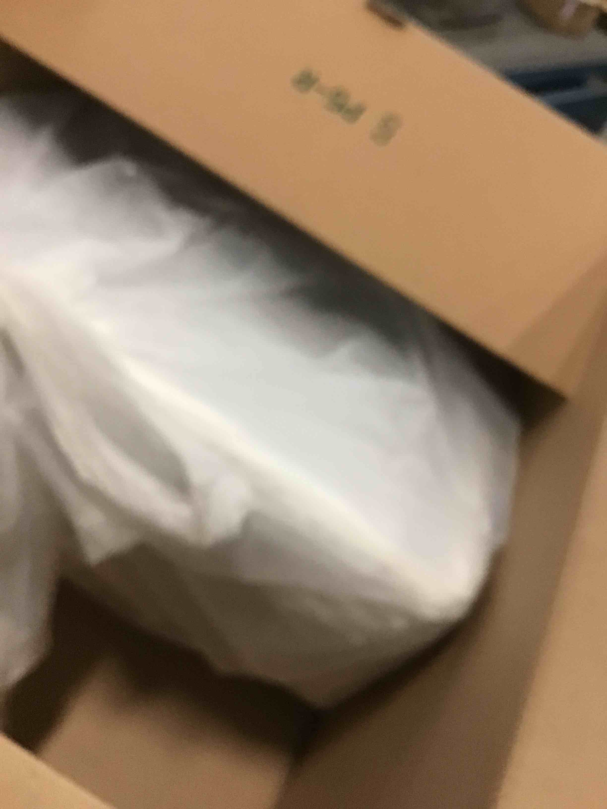 https://s3.amazonaws.com/lotting-images-prod/bidfta/GRA0446737_1732117090717.jpeg