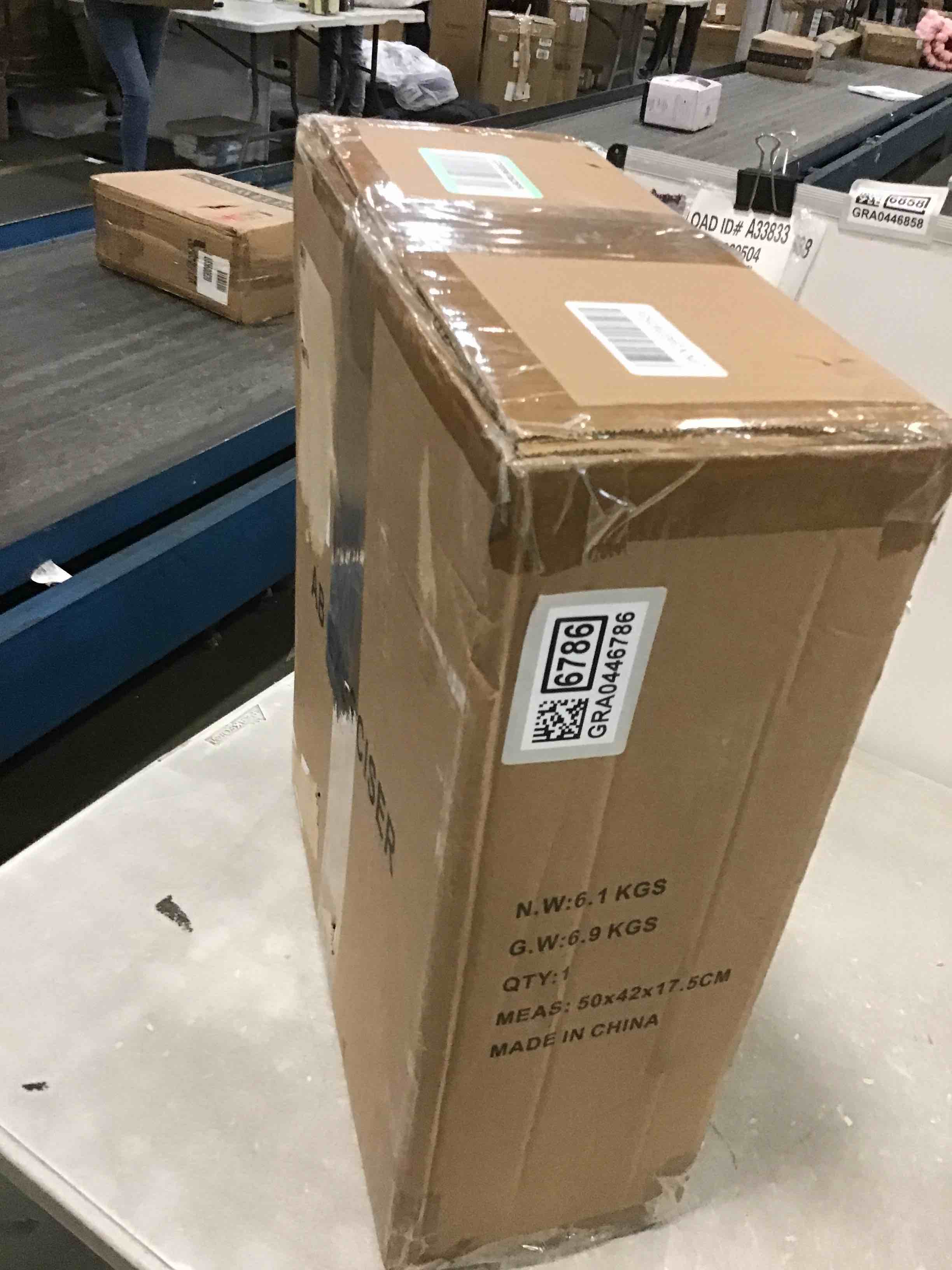 https://s3.amazonaws.com/lotting-images-prod/bidfta/GRA0446786_1732111573109.jpeg