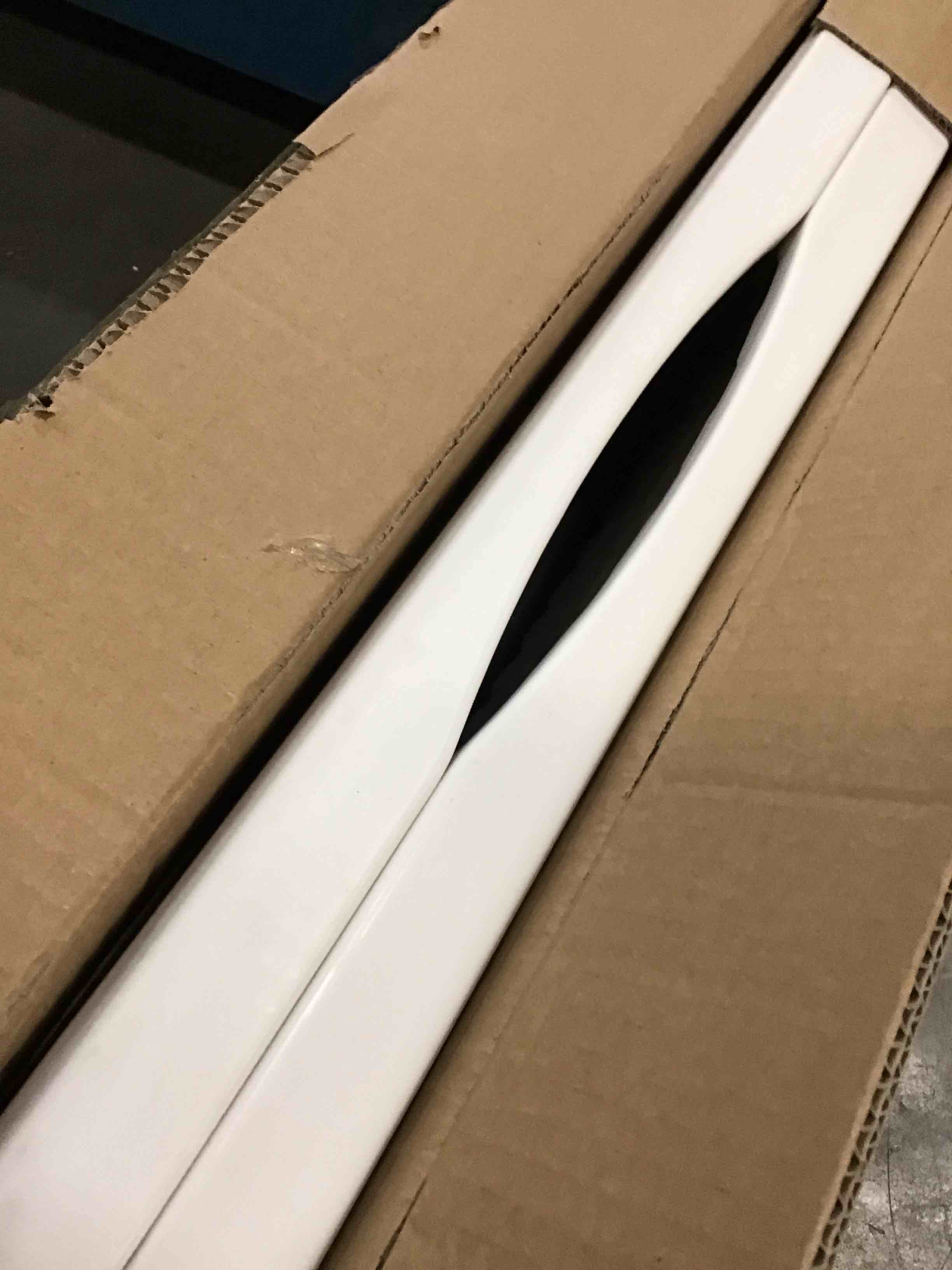 https://s3.amazonaws.com/lotting-images-prod/bidfta/GRA0447415_1731677852181.jpeg
