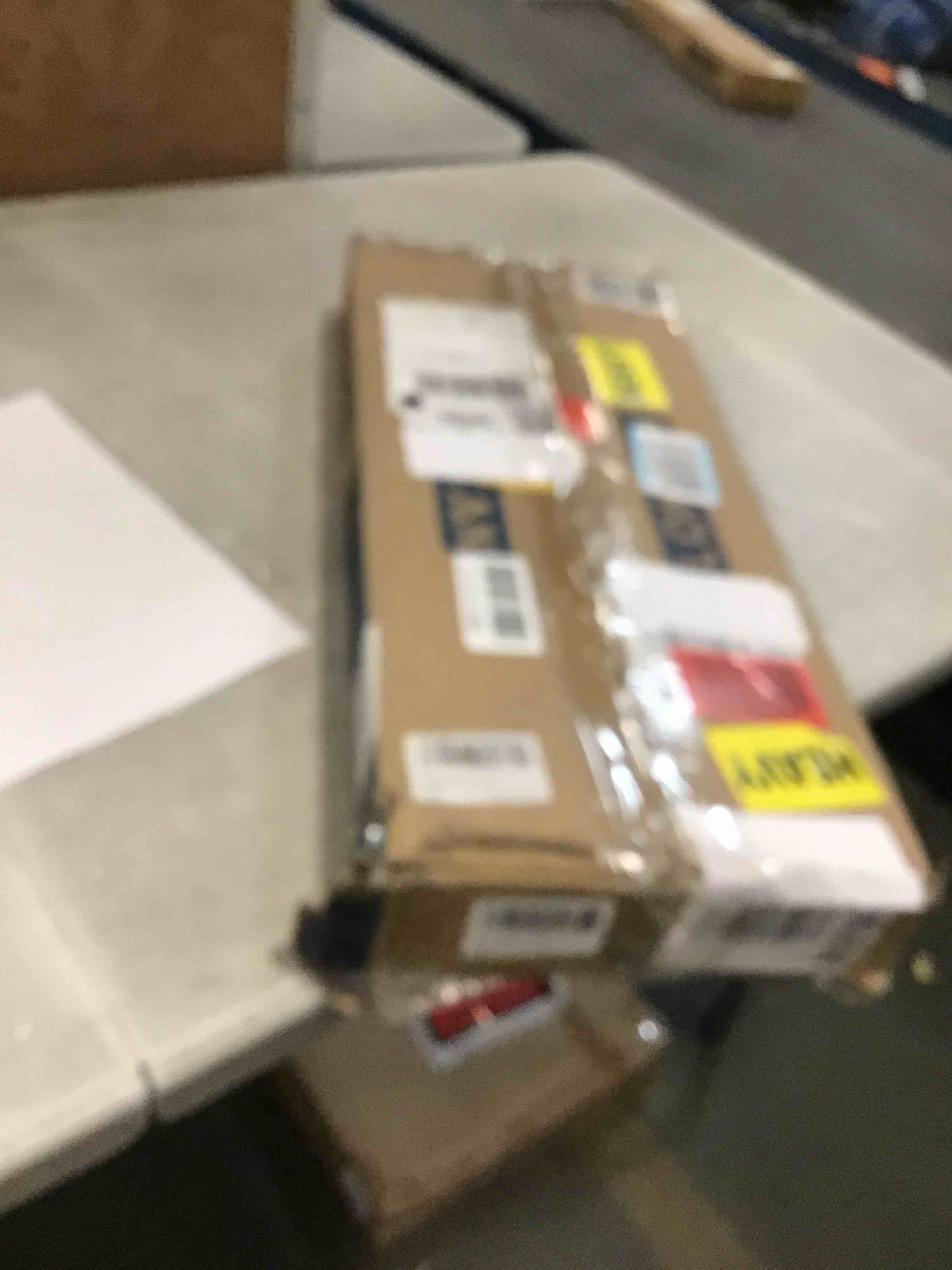 https://s3.amazonaws.com/lotting-images-prod/bidfta/GRA0447561_1731604433193.jpeg