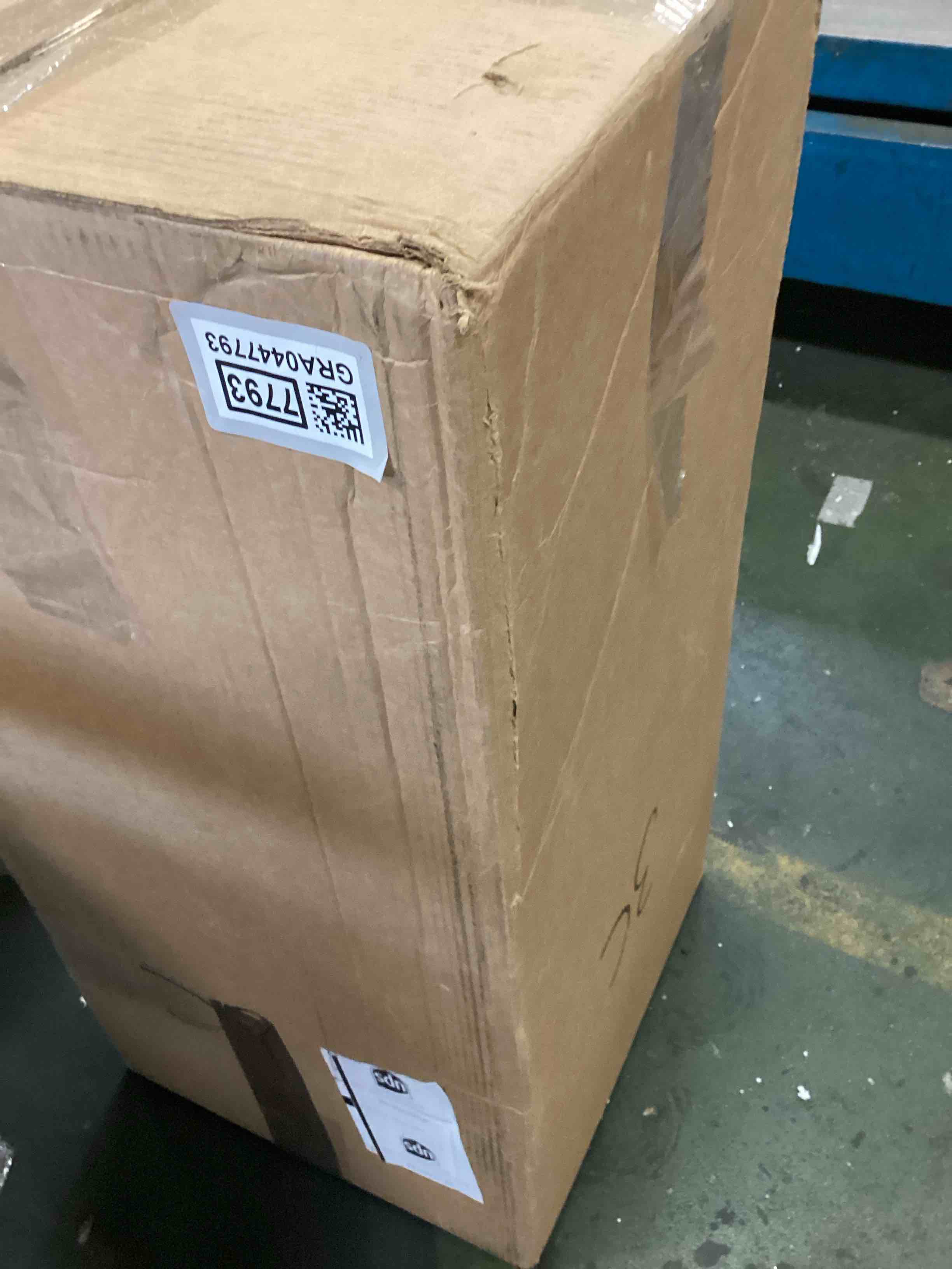 https://s3.amazonaws.com/lotting-images-prod/bidfta/GRA0447793_1730997614499.jpeg