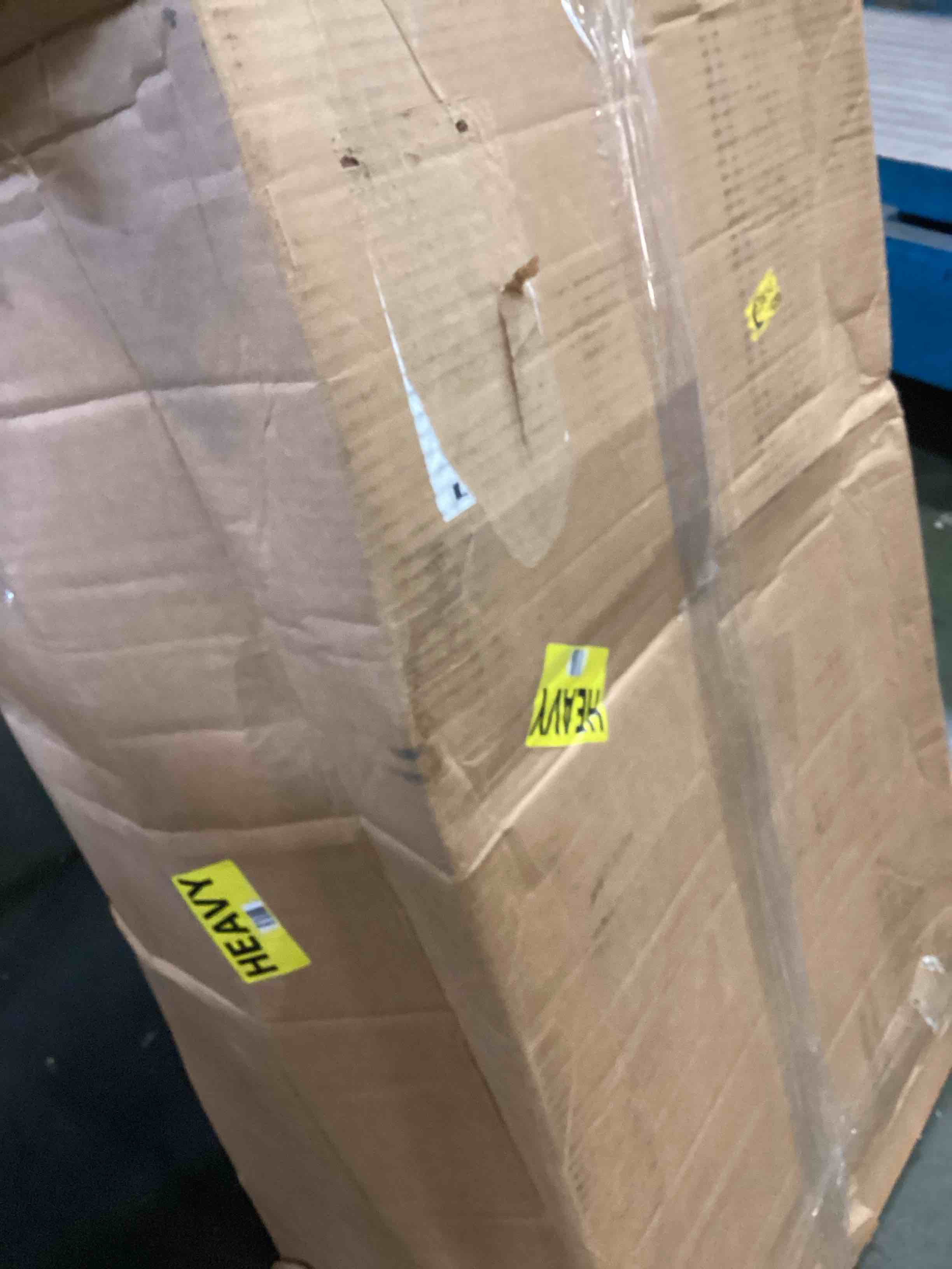 https://s3.amazonaws.com/lotting-images-prod/bidfta/GRA0447799_1730996868498.jpeg