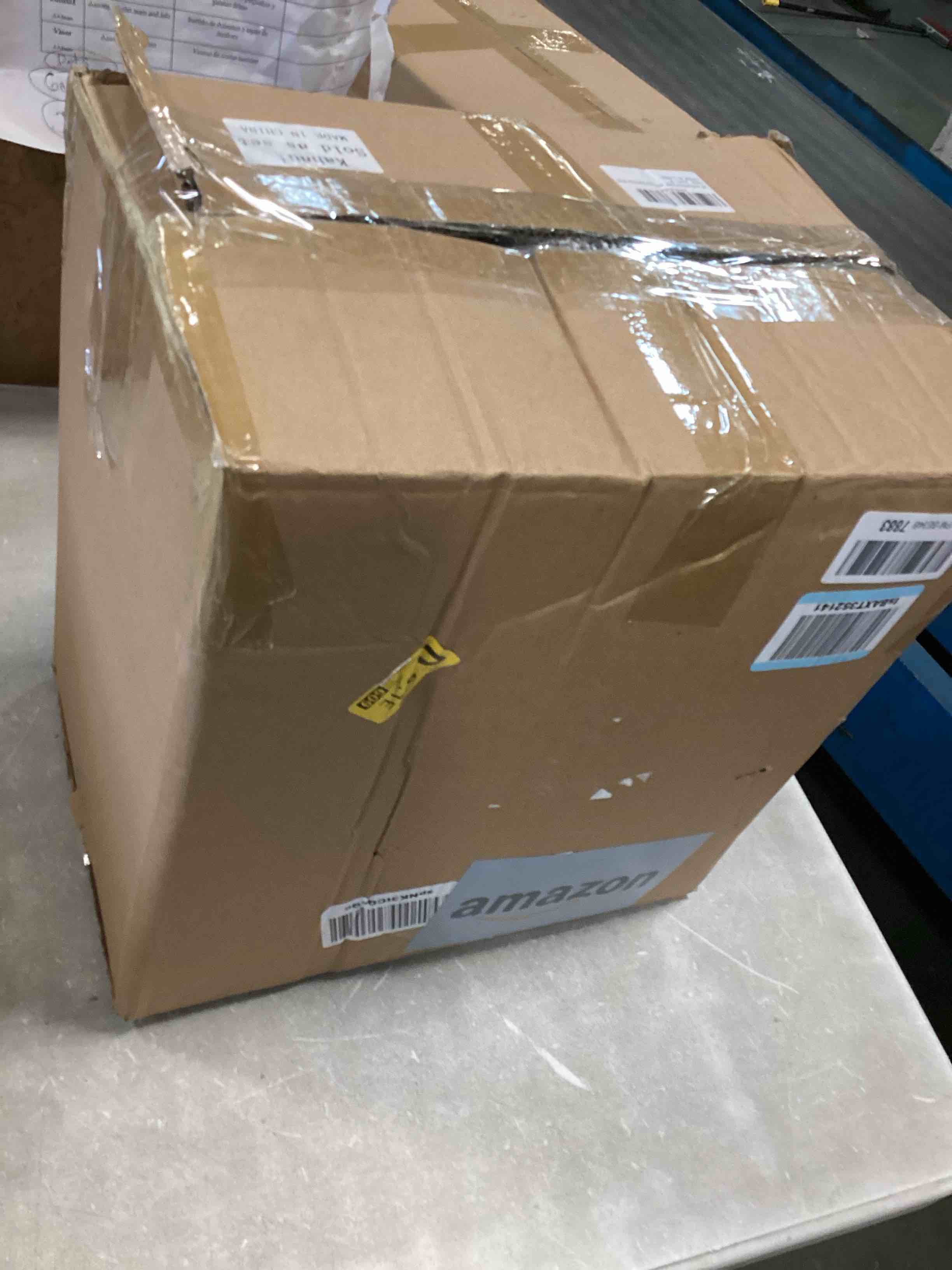 https://s3.amazonaws.com/lotting-images-prod/bidfta/GRA0449060_1731162673239.jpeg