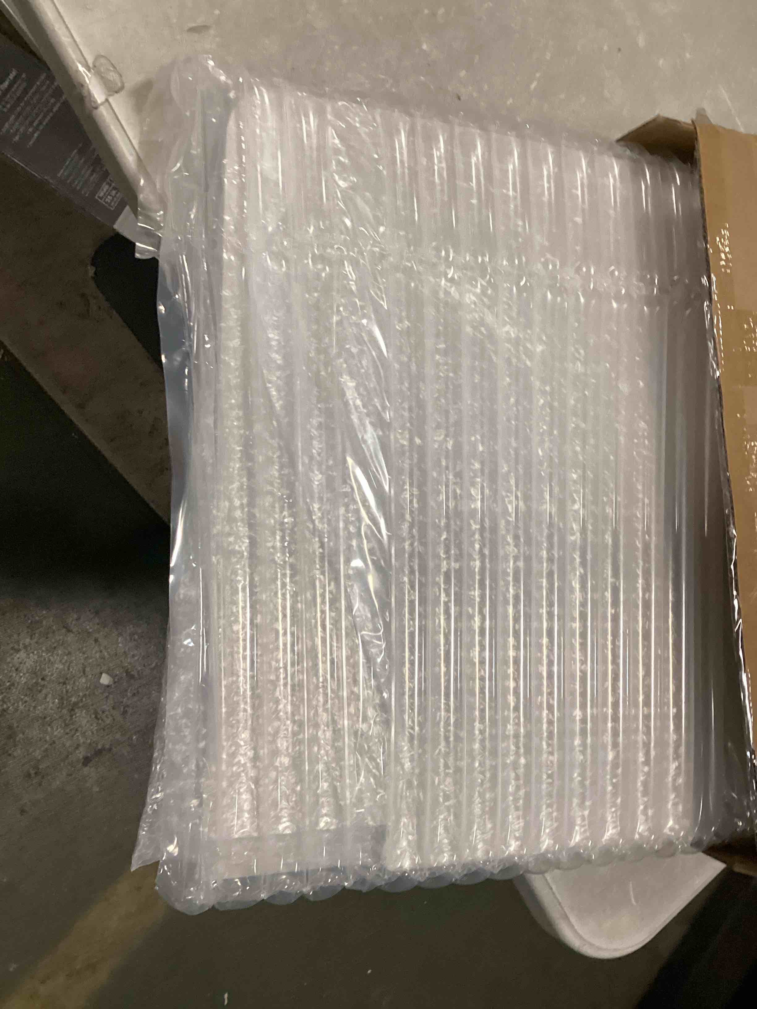 https://s3.amazonaws.com/lotting-images-prod/bidfta/GRA0449099_1731157171978.jpeg