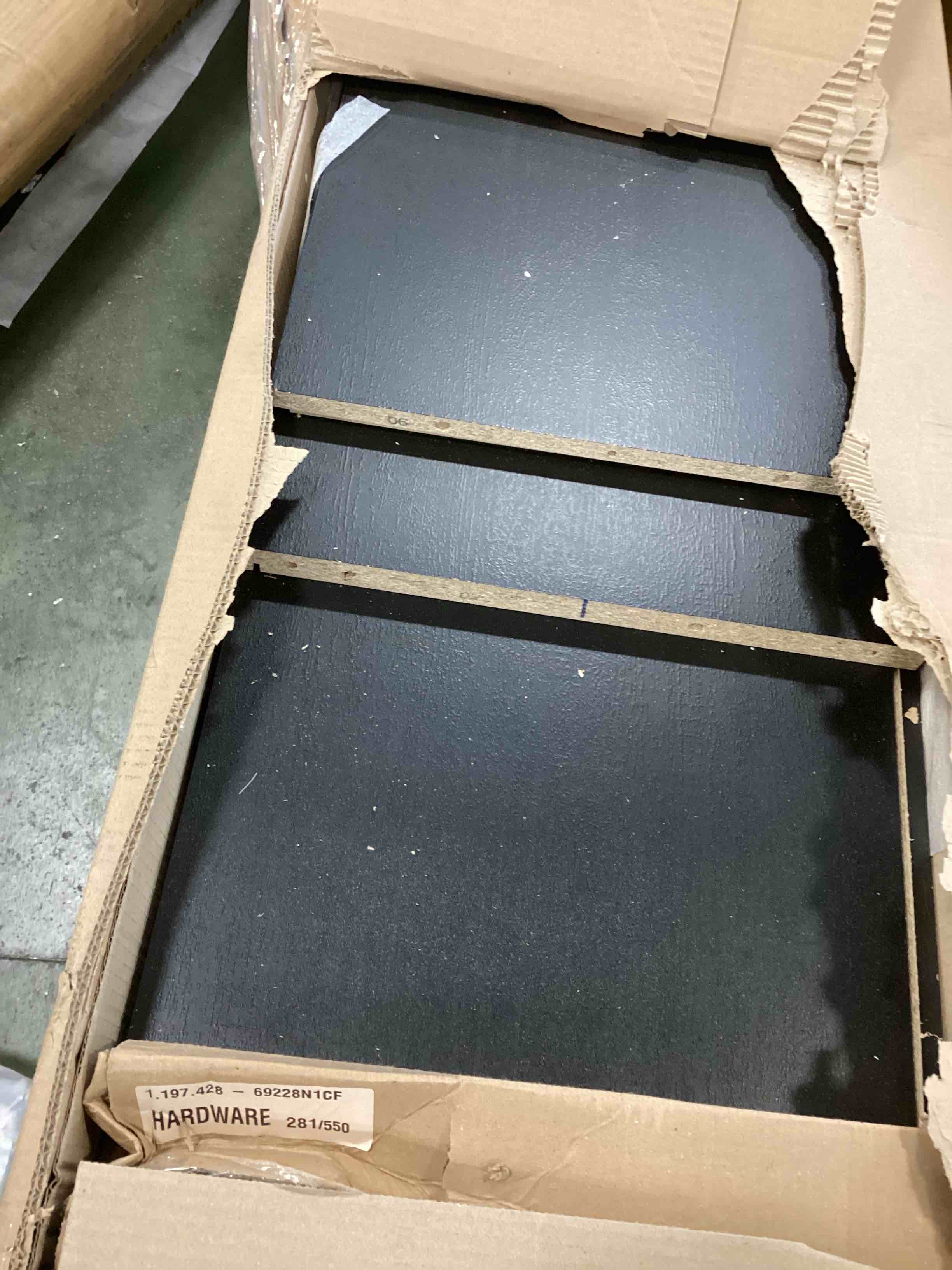https://s3.amazonaws.com/lotting-images-prod/bidfta/GRA0449410_1730835340164.jpeg