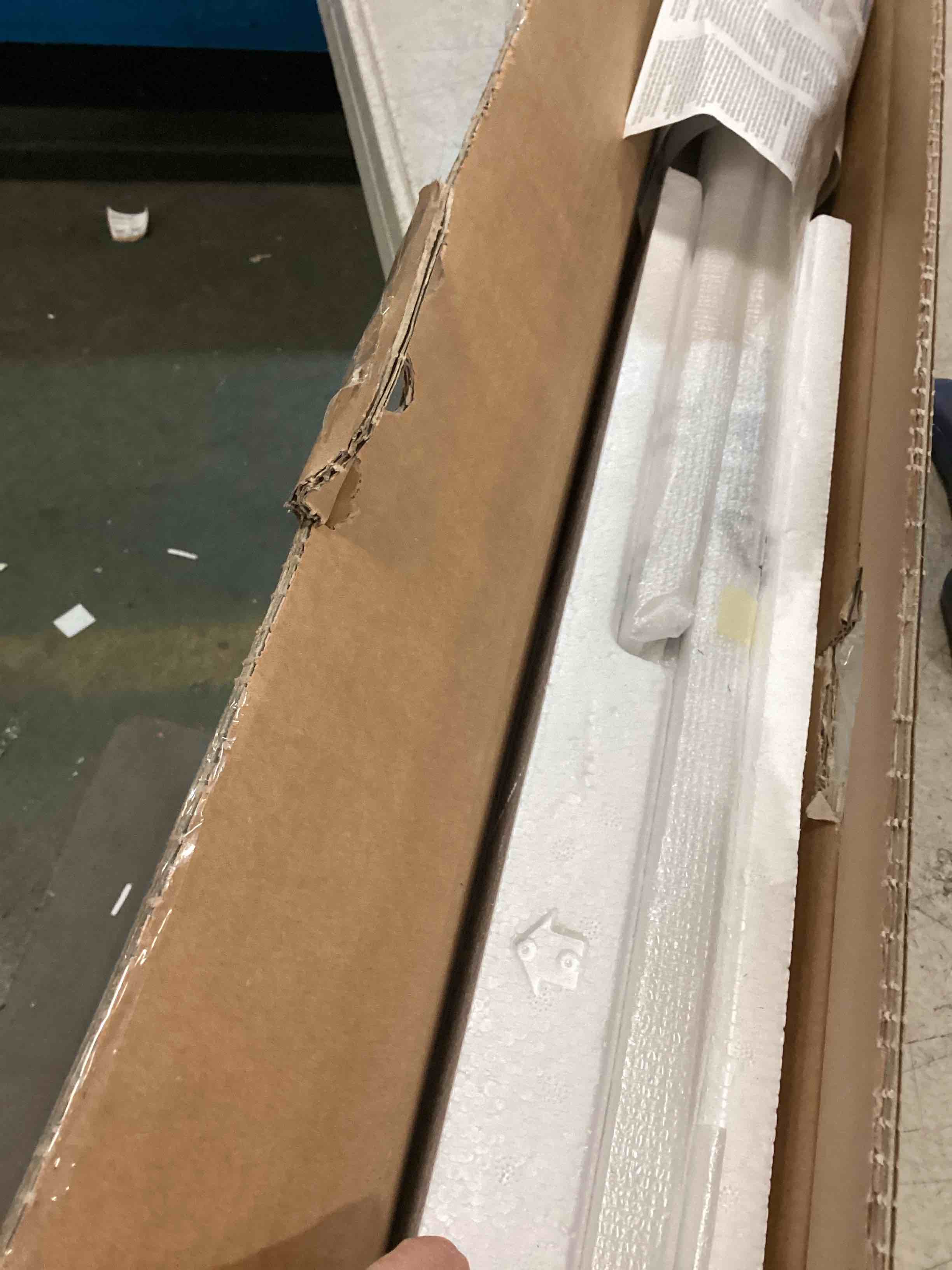 https://s3.amazonaws.com/lotting-images-prod/bidfta/GRA0449578_1730752050500.jpeg