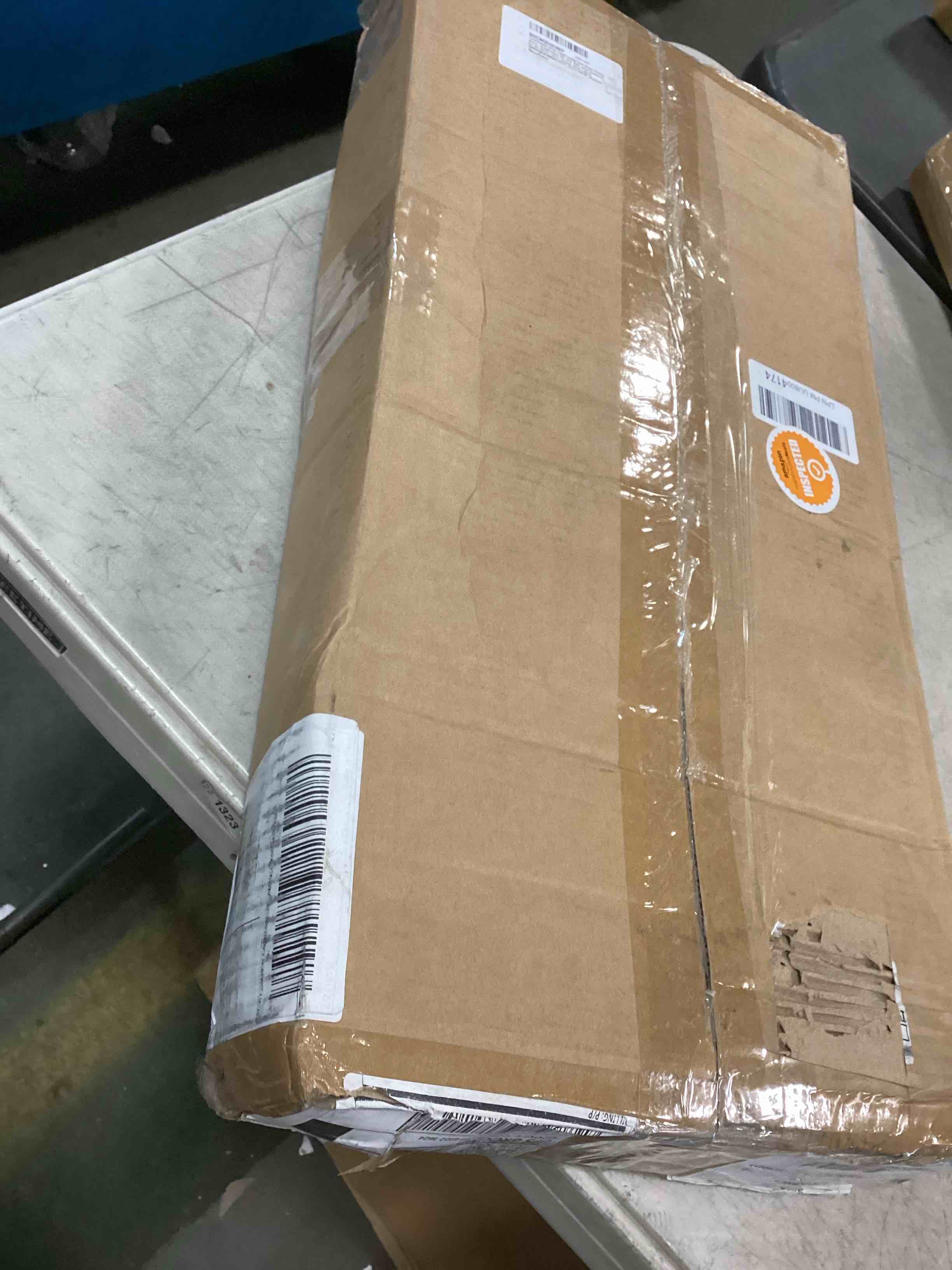 https://s3.amazonaws.com/lotting-images-prod/bidfta/GRA0449787_1730734471919.jpeg