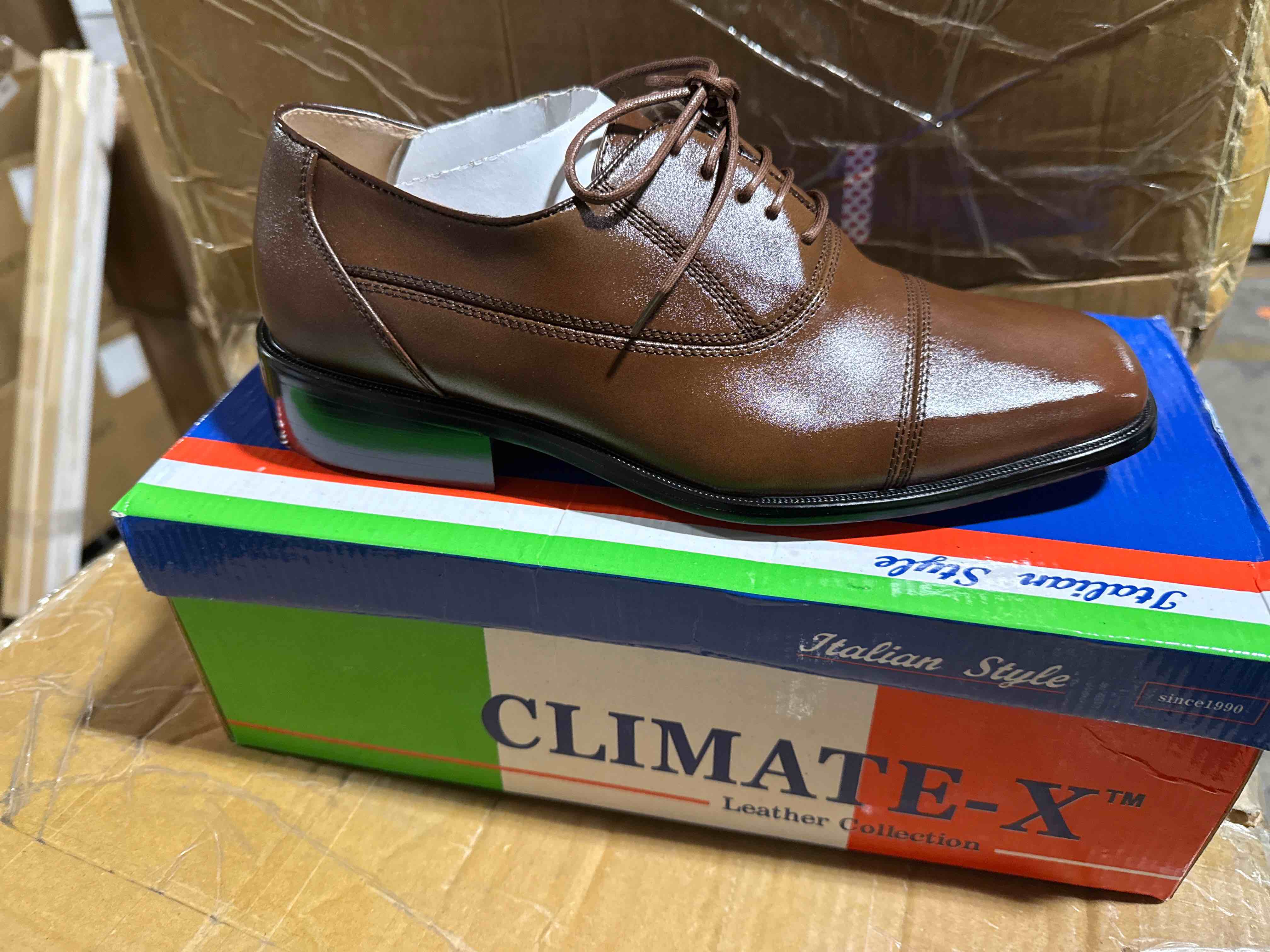 size 8  climate x men’s shoes 