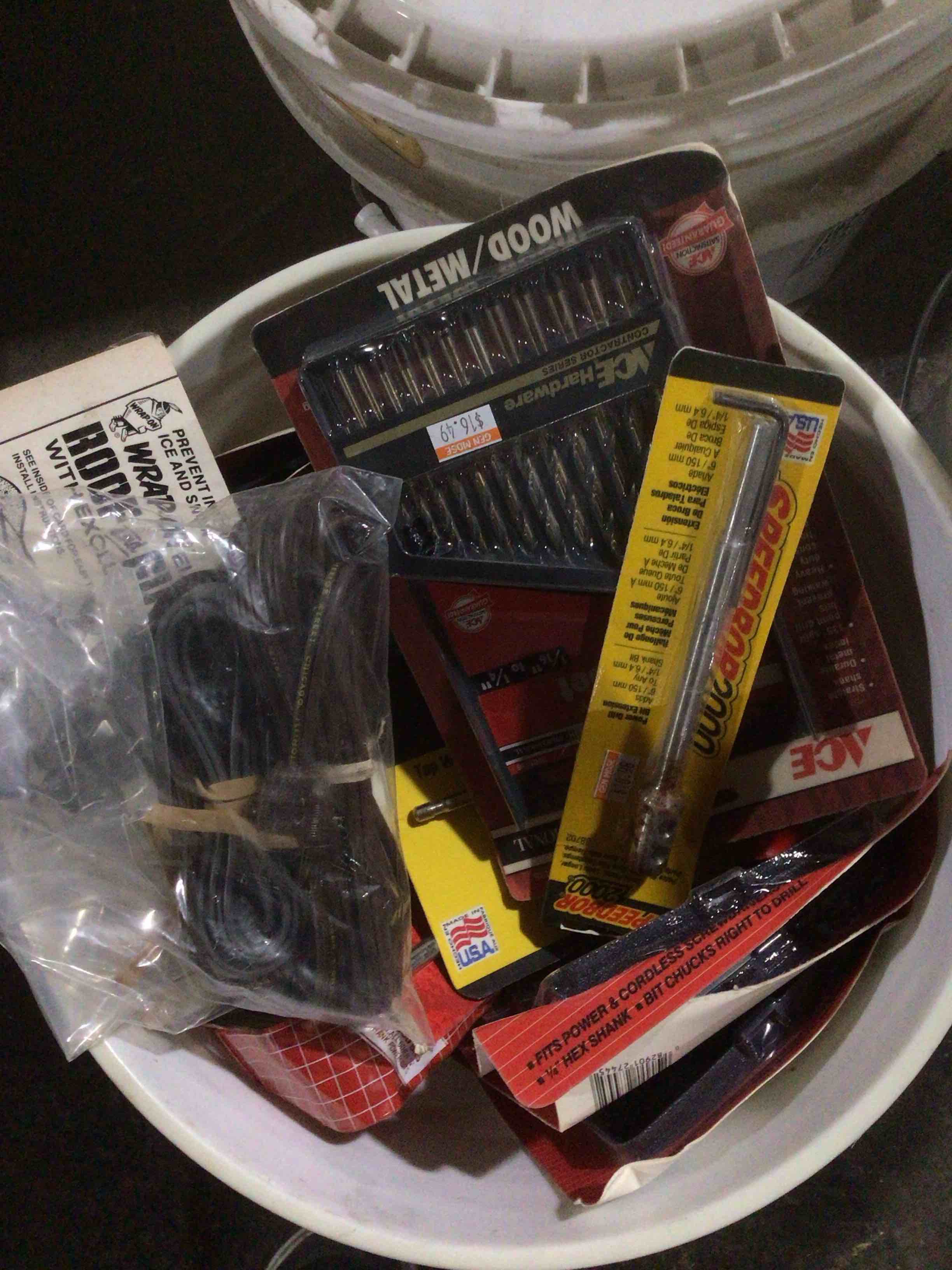 box lot of miscellaneous items 