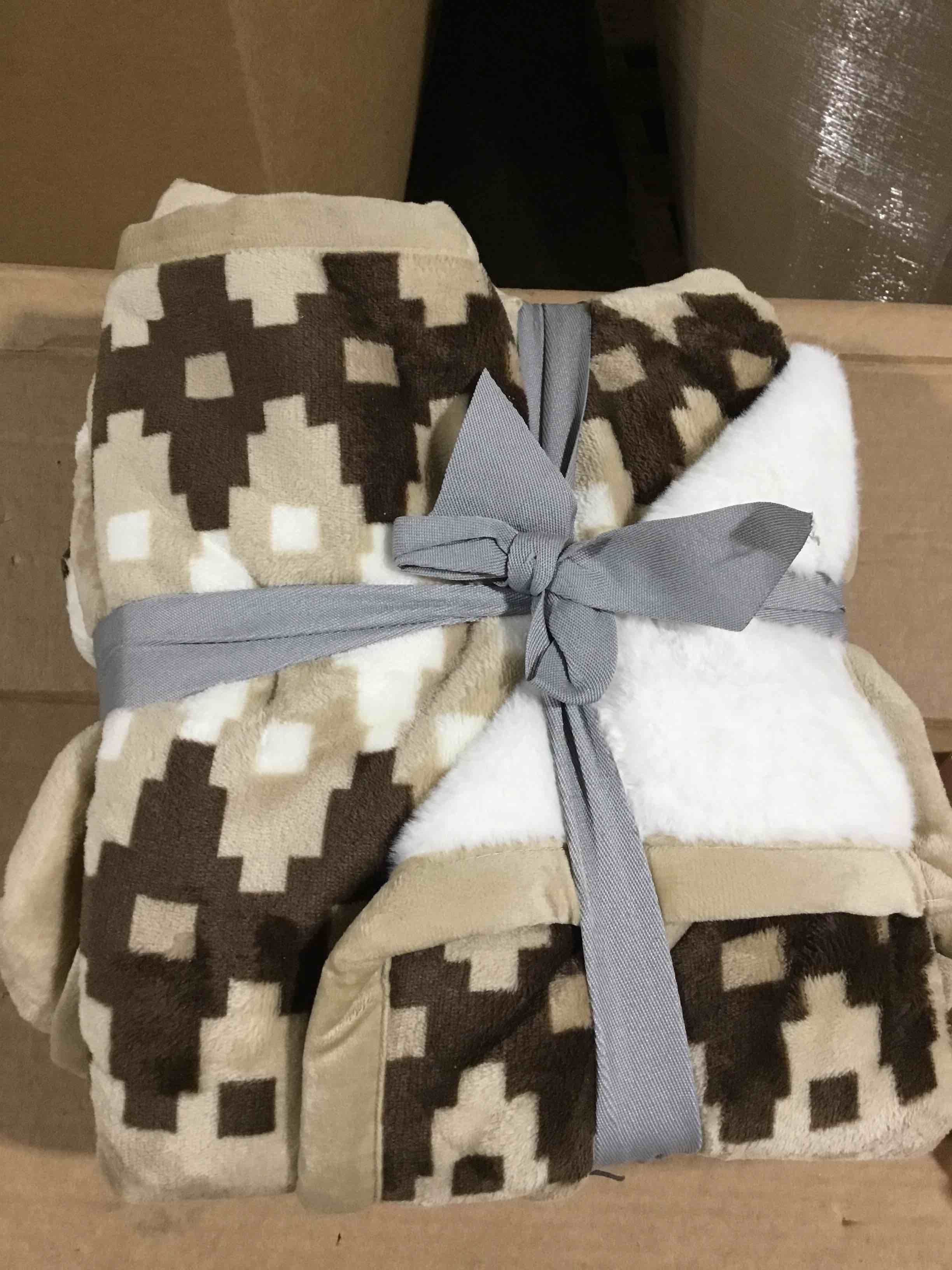 Condition photo showing New/Like New for Better Homes & Gardens Printed Velvet Plush Reverse to Faux Fur Super Soft Throw Blanket, Oversized, Linder Border Beige
