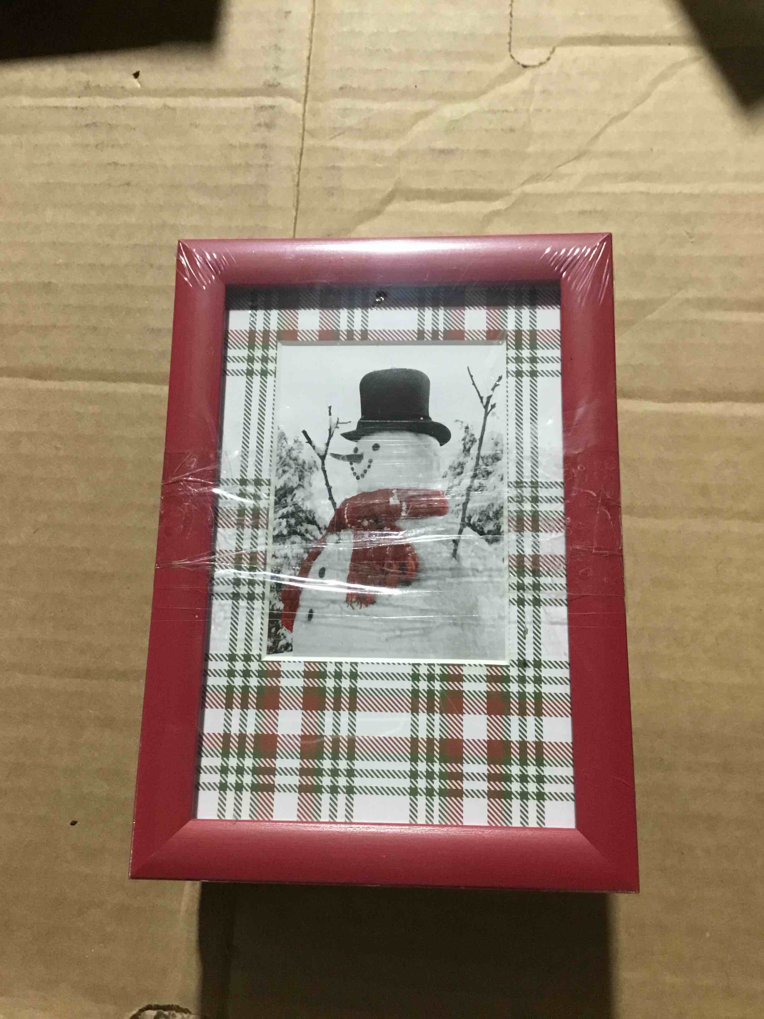 Condition photo showing item condition for Pack of 4 ELSA L 4"x6" Matted to 3"x4" Picture Frame Plaid Mat Green