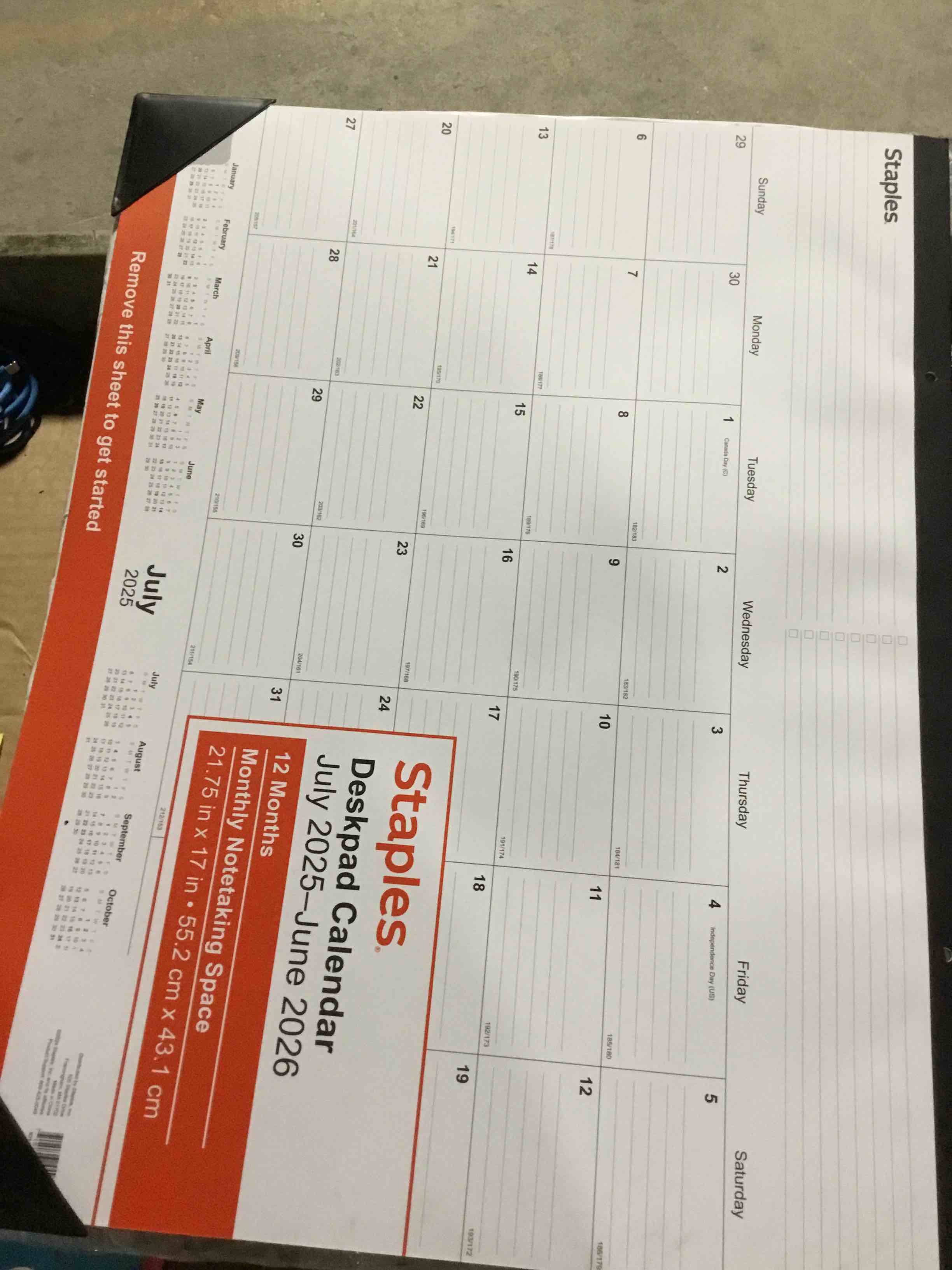 Condition photo showing item condition for 2025-2026 staples 22  x 17  academic monthly desk pad calendar black (st12952-25)pack of 5