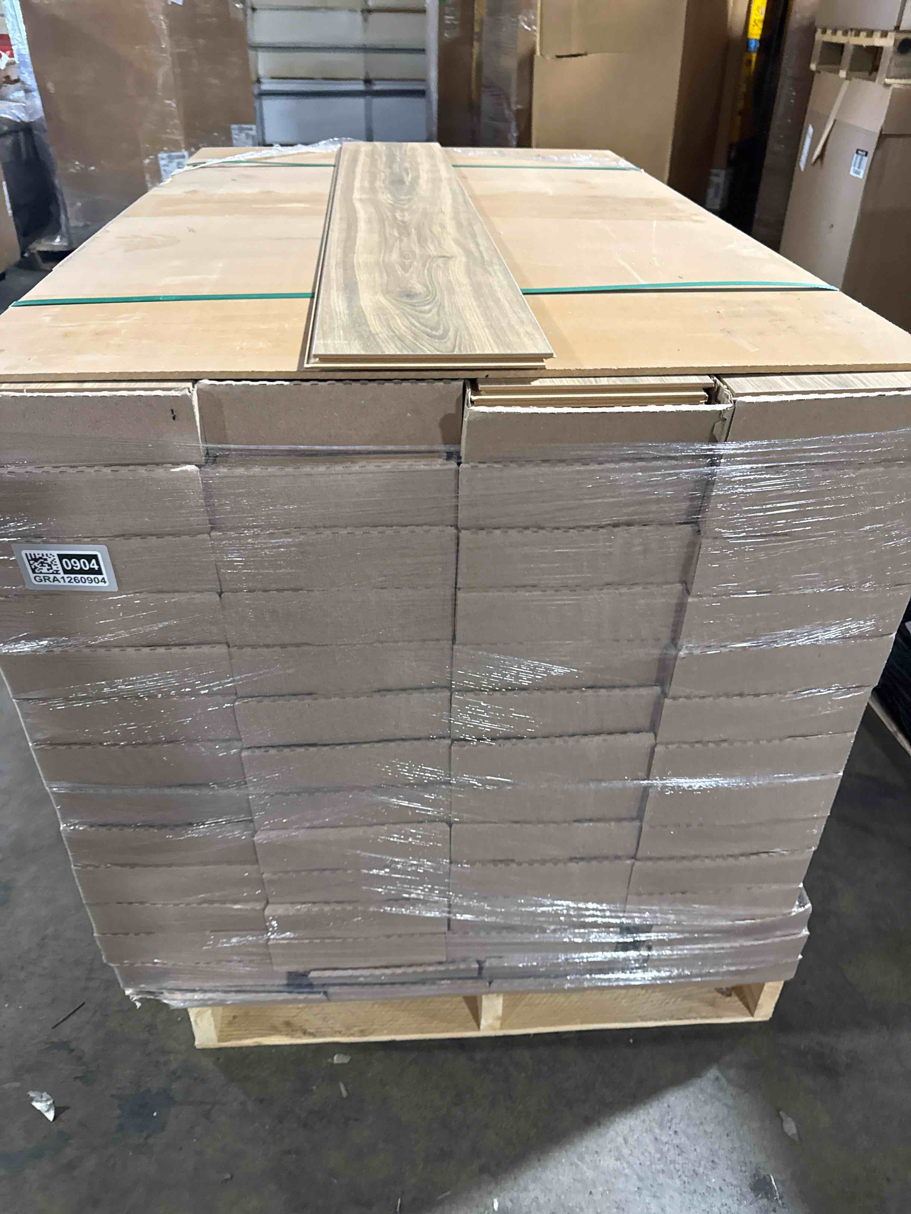 Laminate Wood Flooring (15.78 sq ft/ Box) 56 Boxes - bid per sq ft 